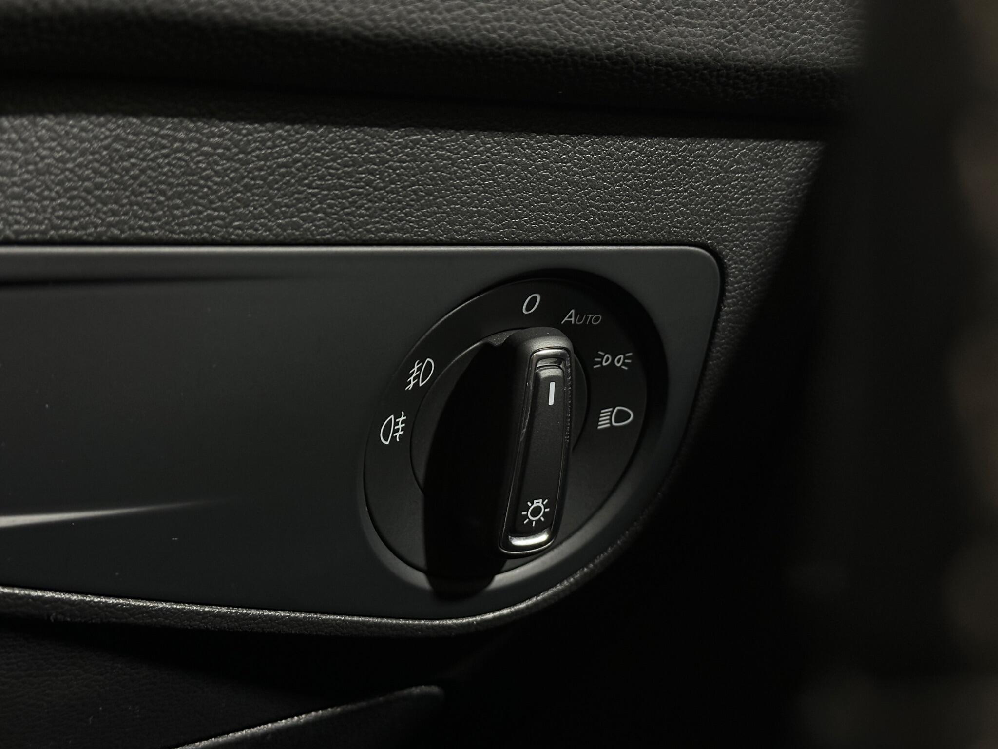 Volkswagen Tiguan view 18