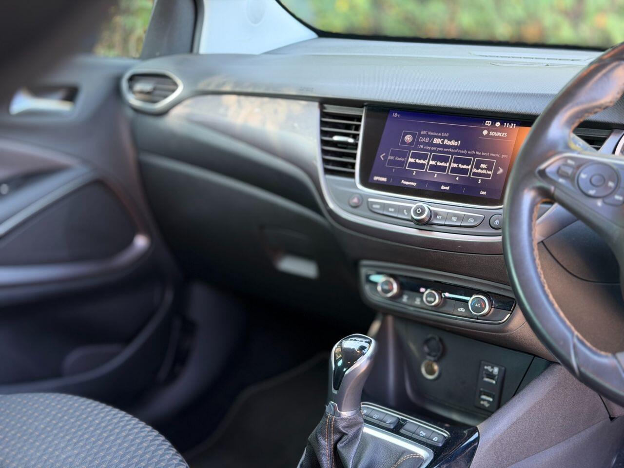 Vauxhall Crossland X view 73