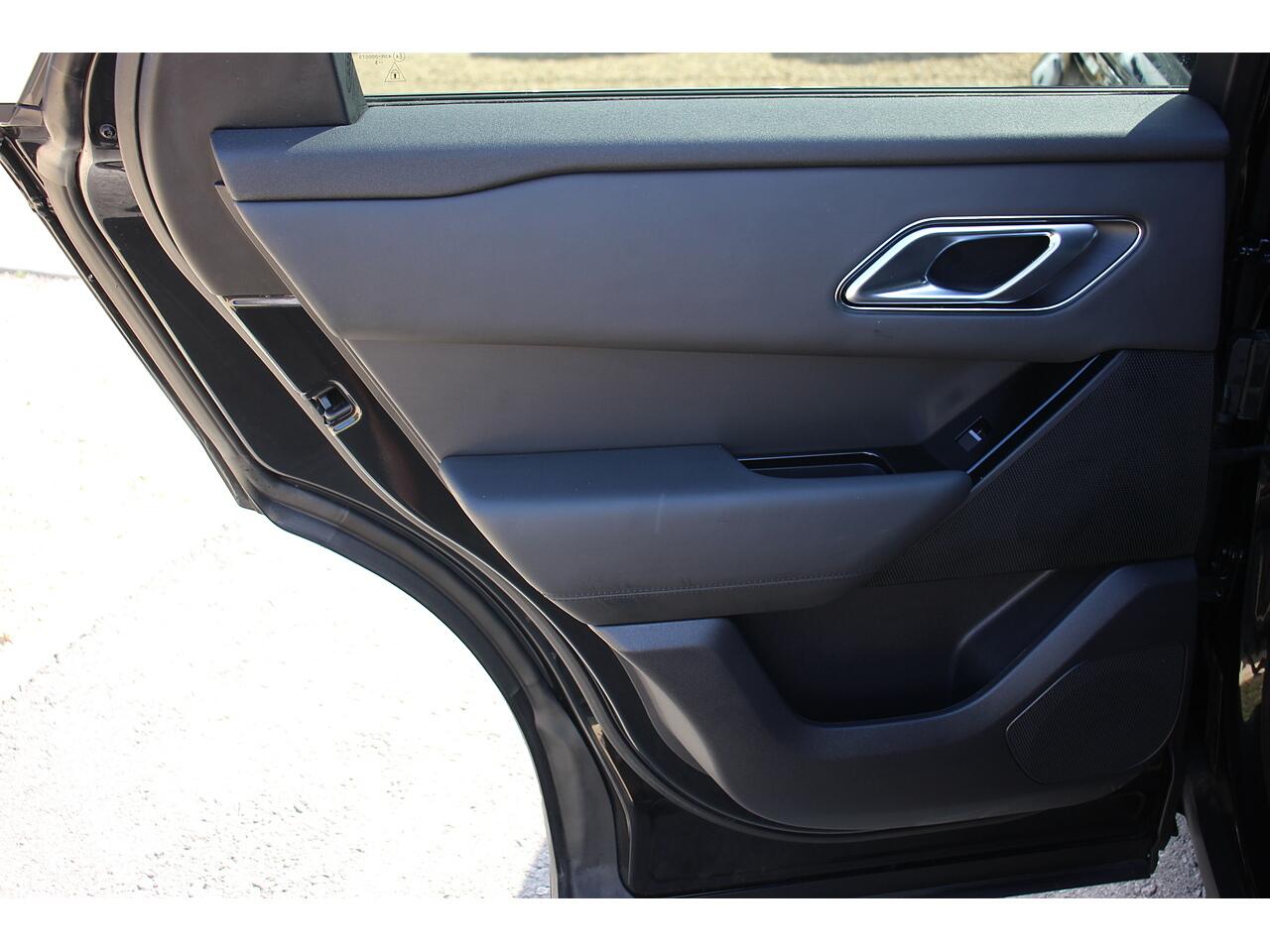 Land Rover Range Rover Velar view 33