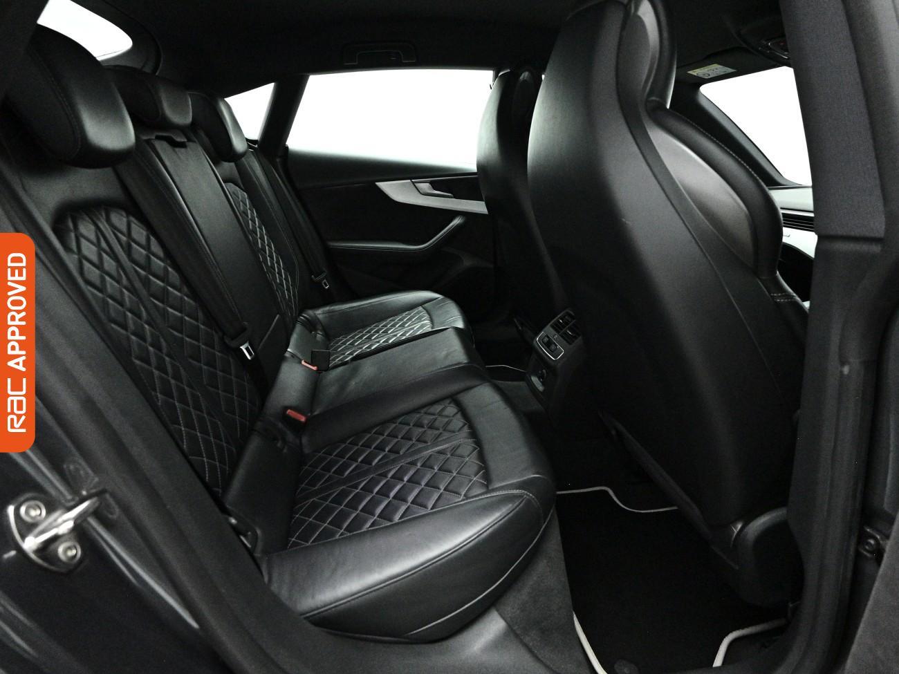 Audi S5 view 13