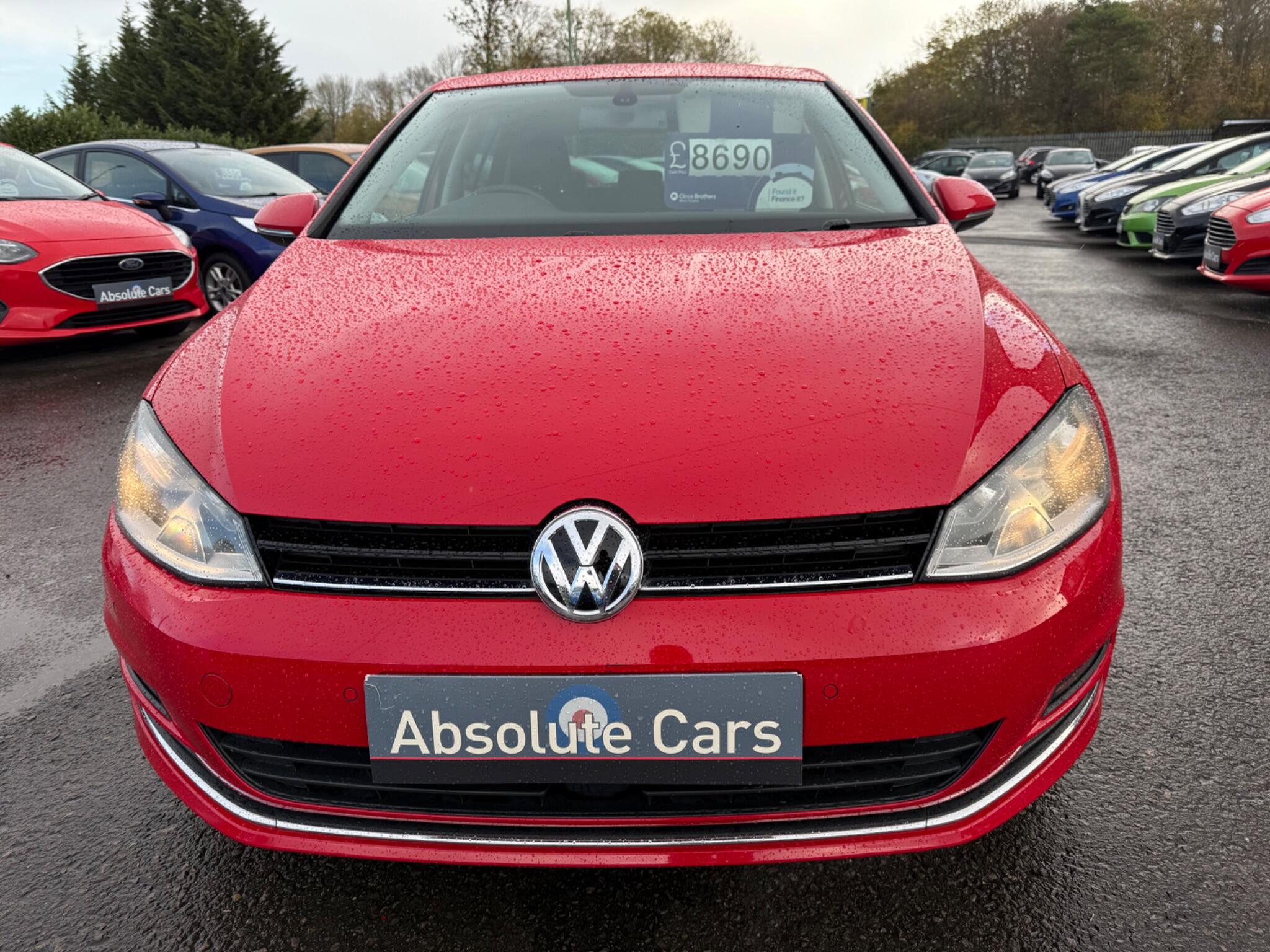 2013 Volkswagen Golf image 9