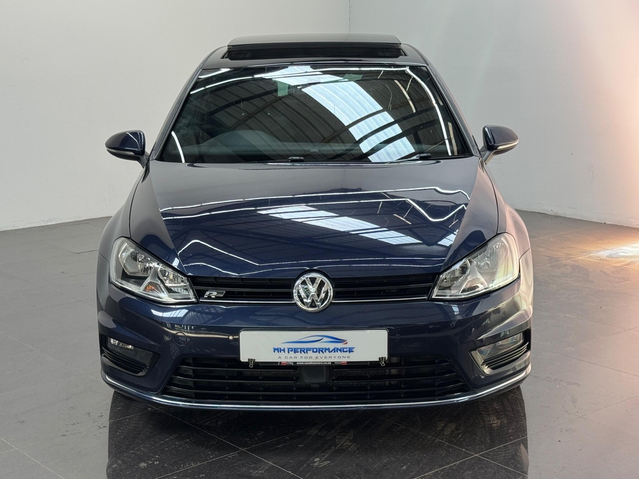 Volkswagen Golf view 2