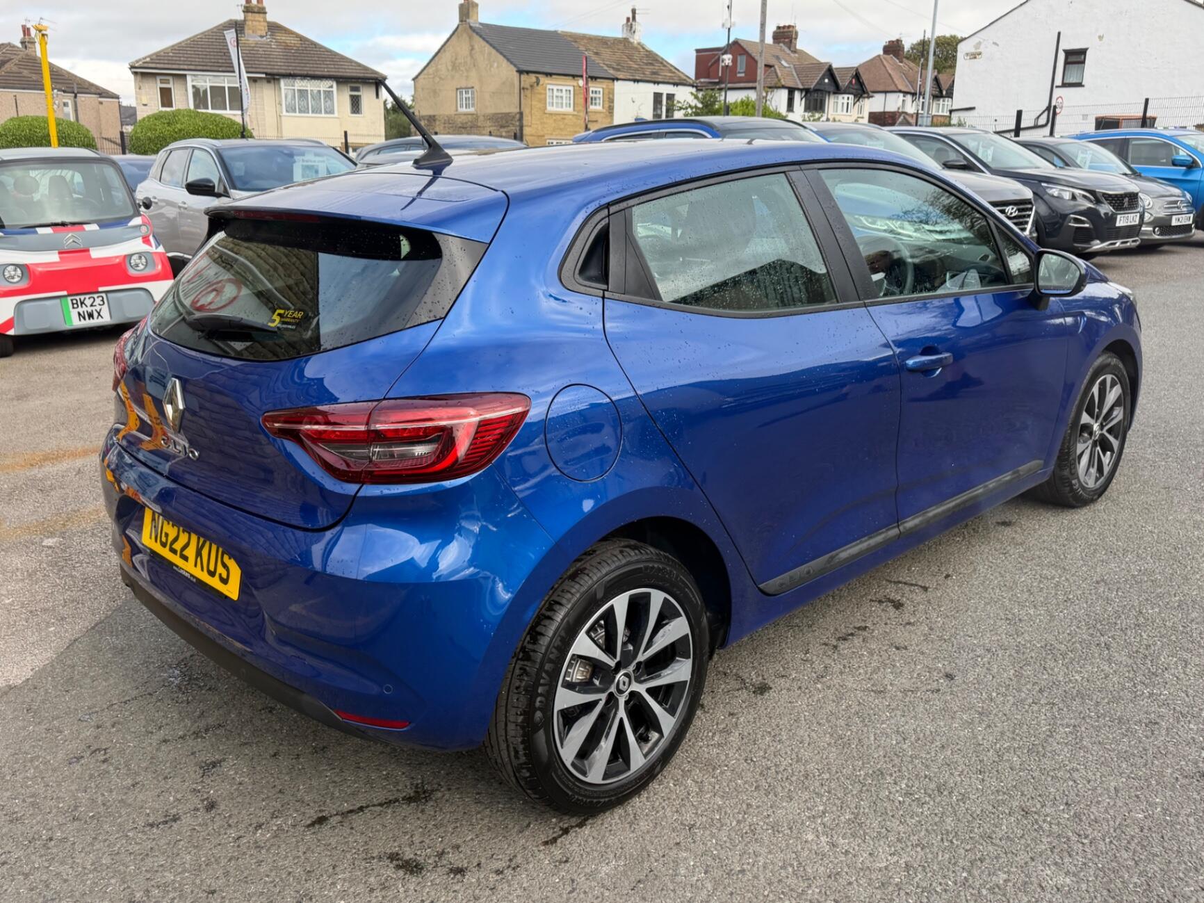 Renault Clio view 6