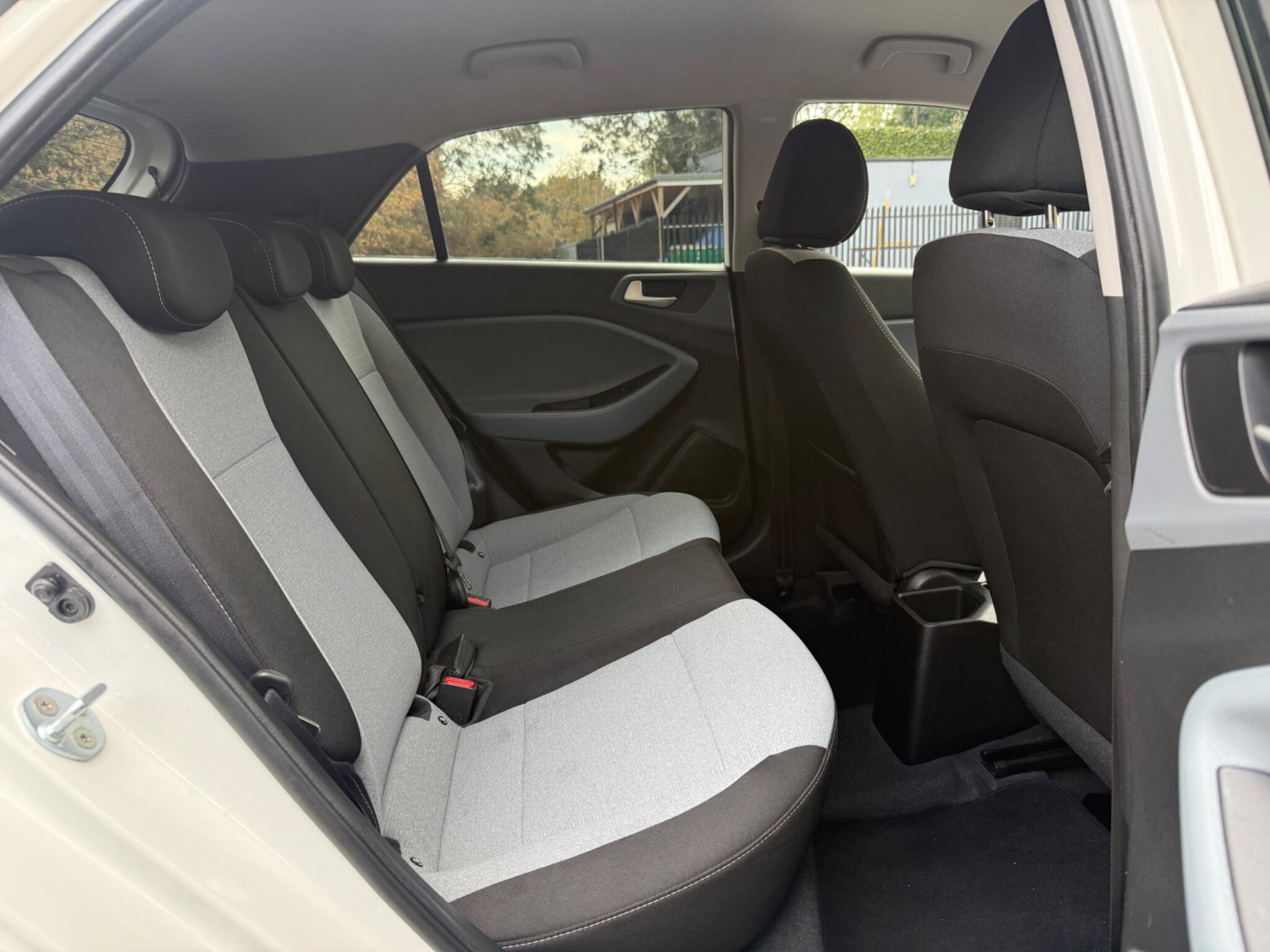 Hyundai I20 view 28