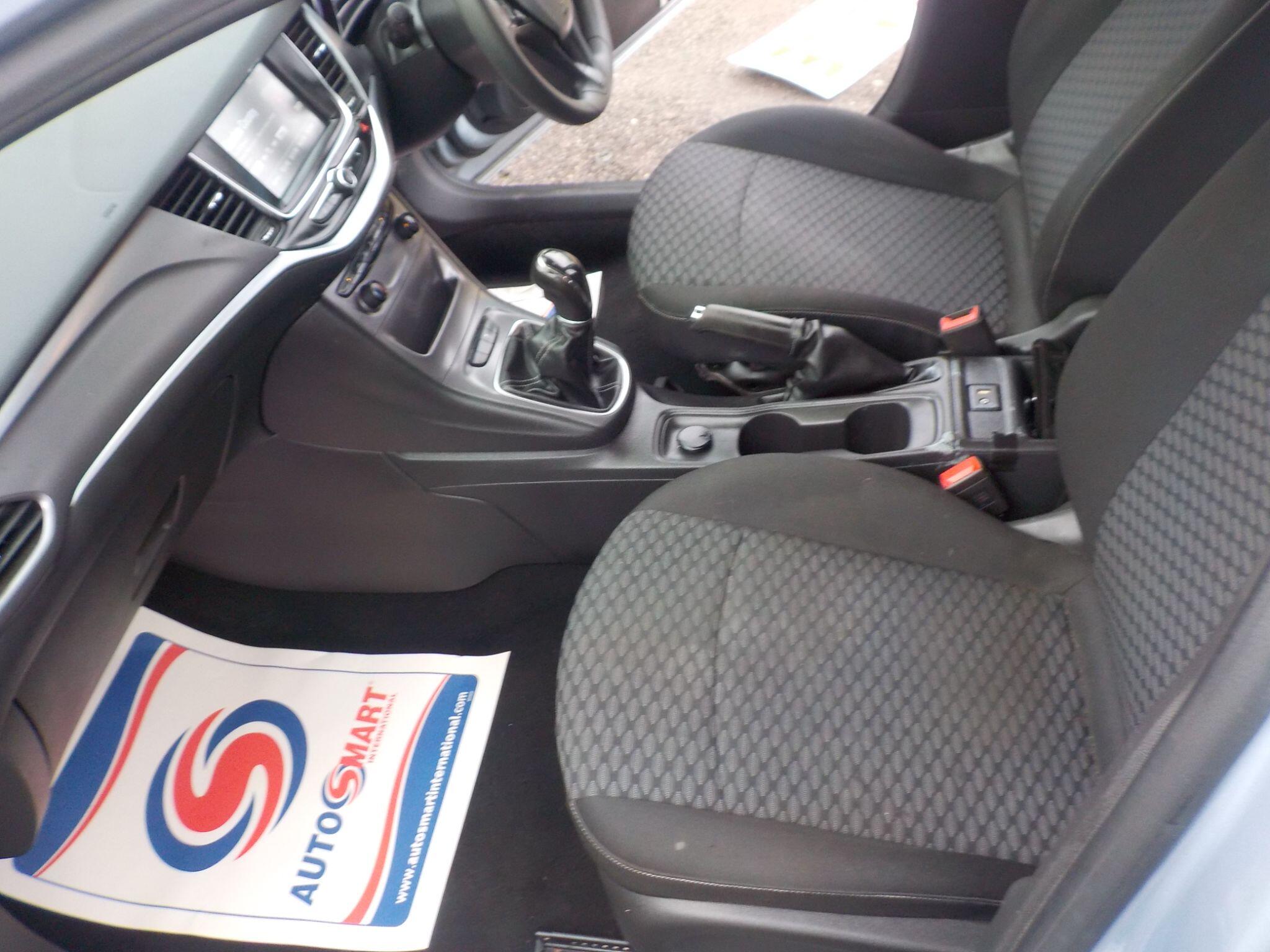 Vauxhall Astra 1.4i Turbo Design Euro 6 5dr