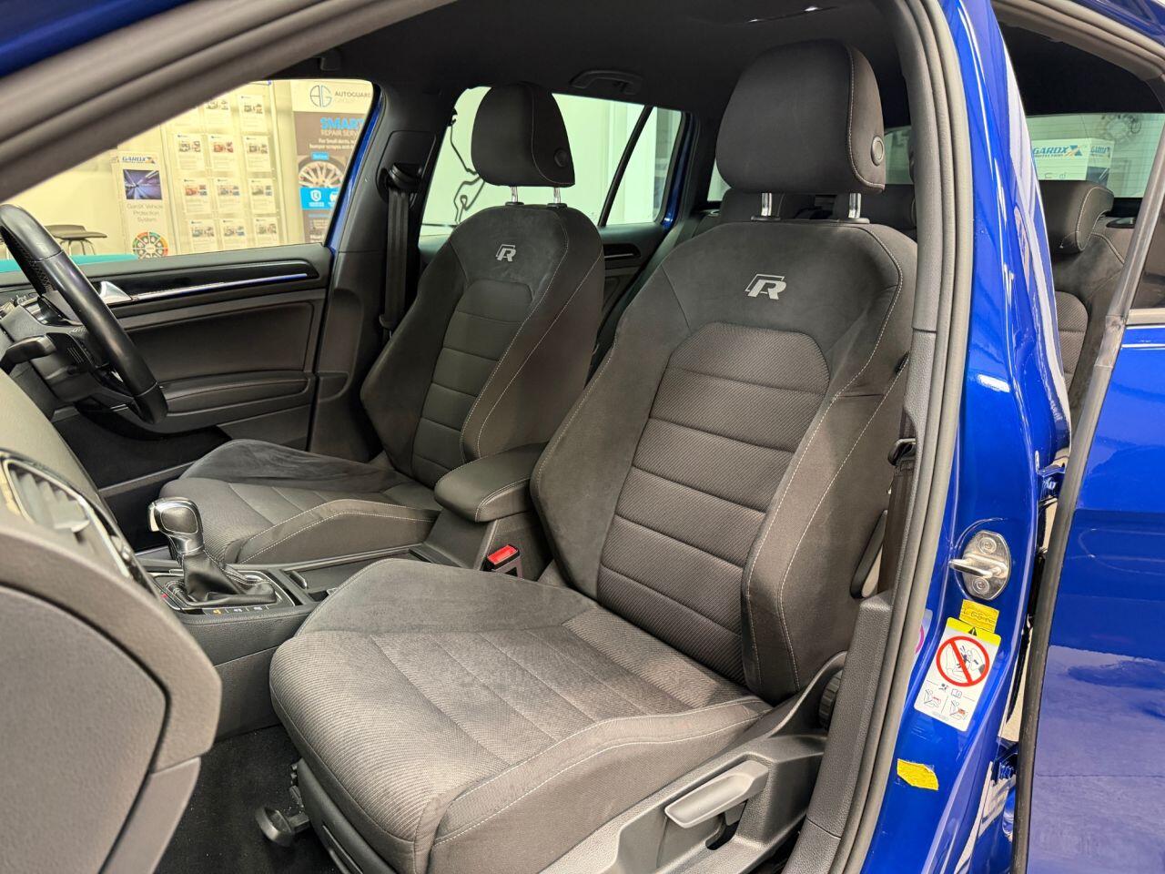 Volkswagen Golf view 11