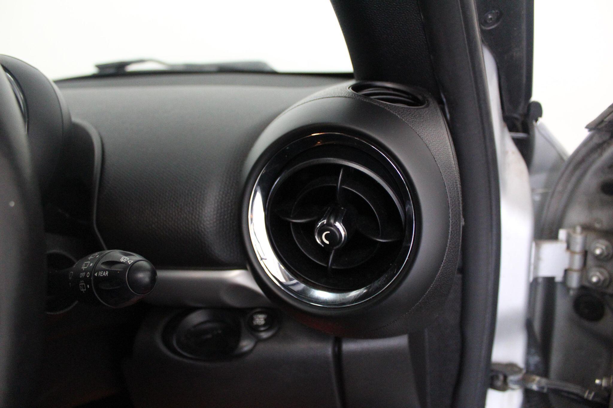 Mini Countryman view 47