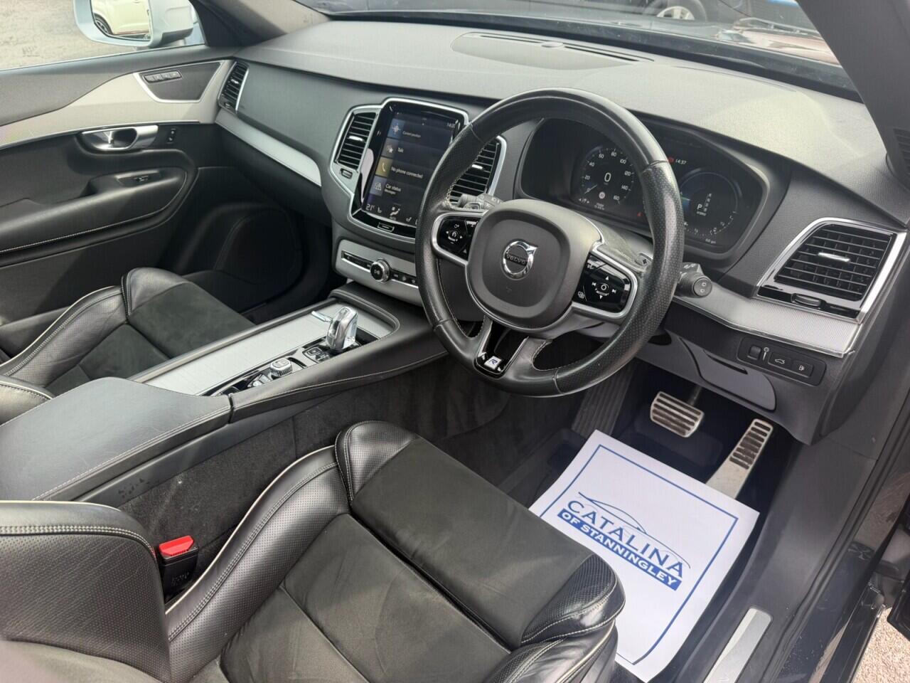 Volvo XC90 view 29