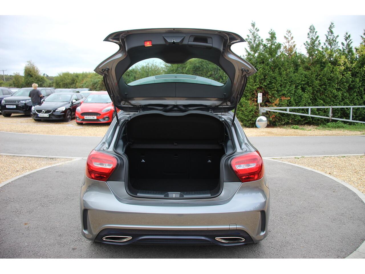 Mercedes-Benz A-Class view 38