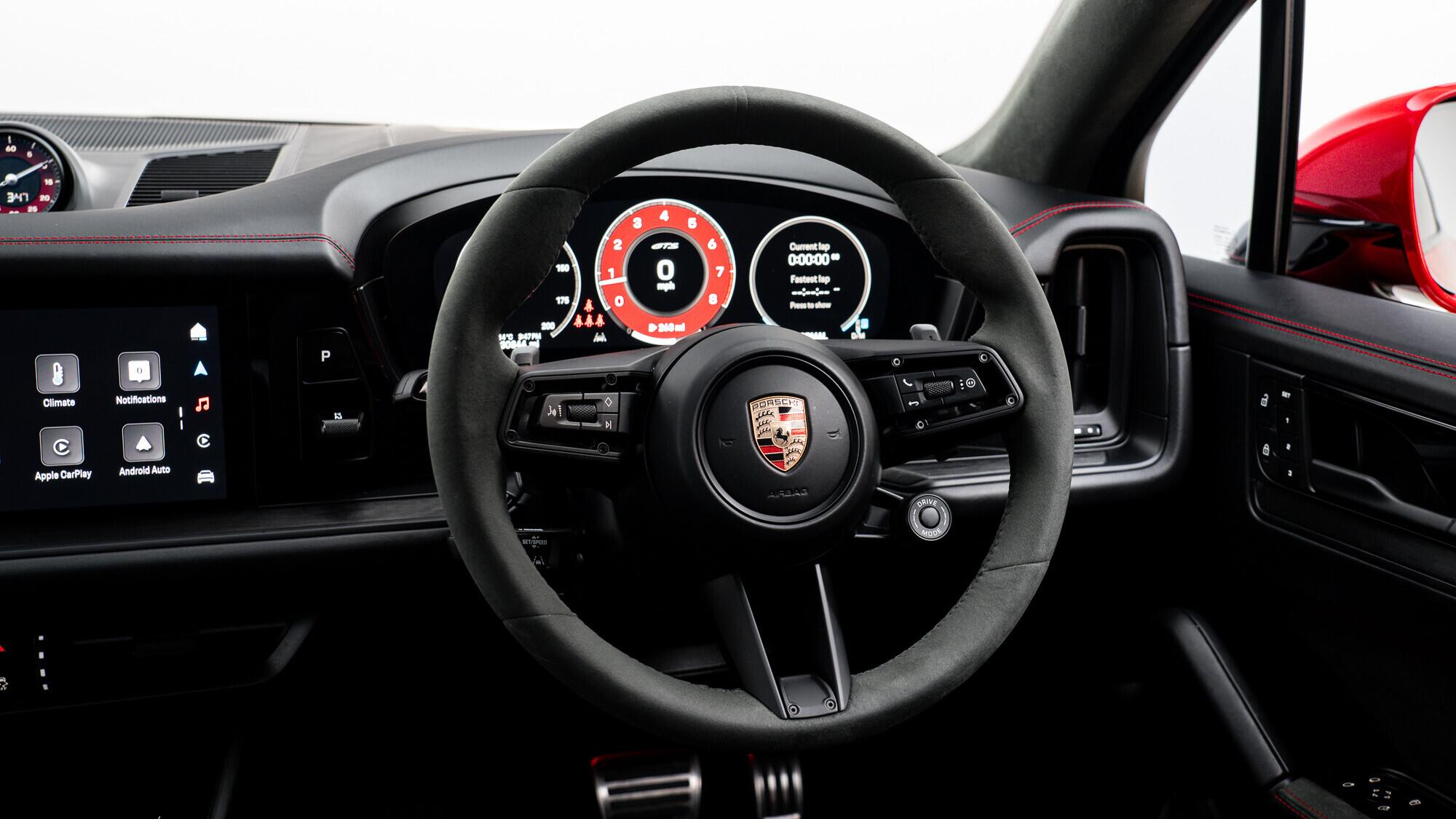Porsche Cayenne view 19
