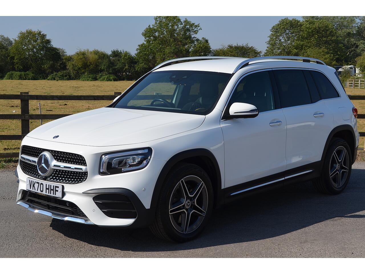 Mercedes-Benz GLB view 5