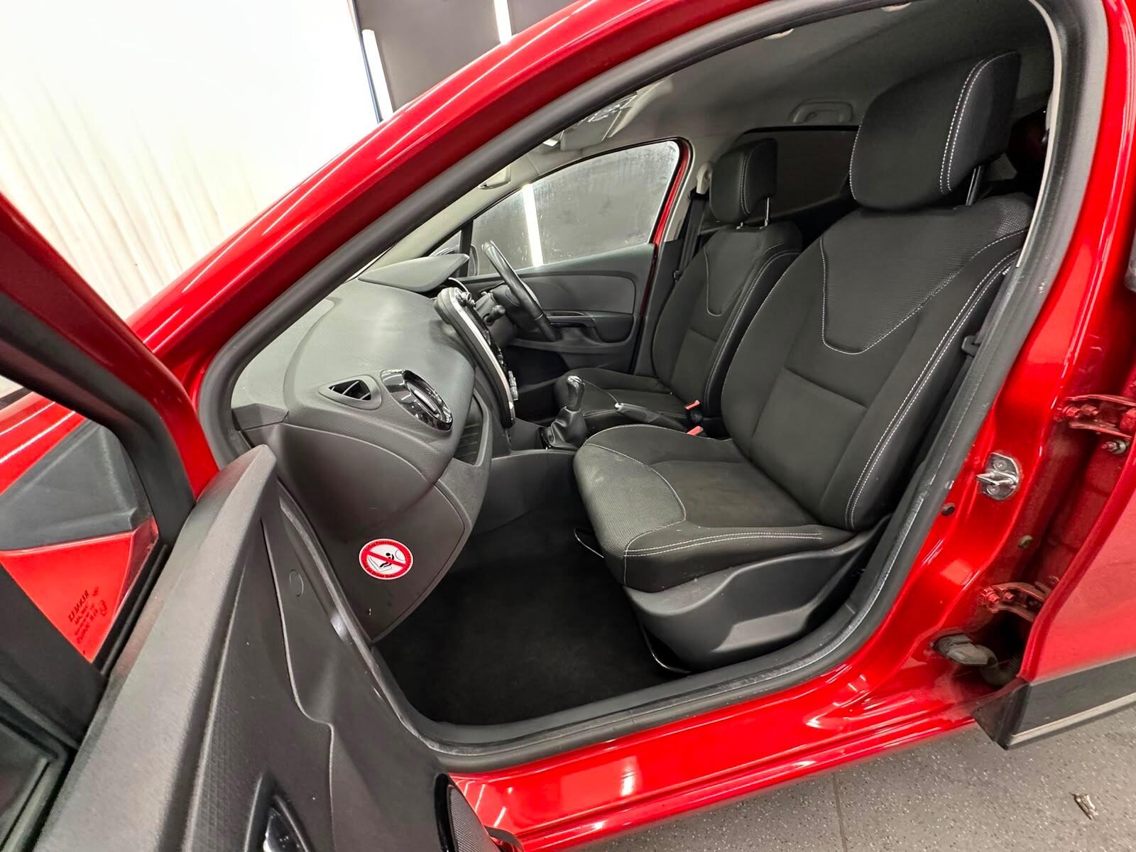 Renault Clio view 27