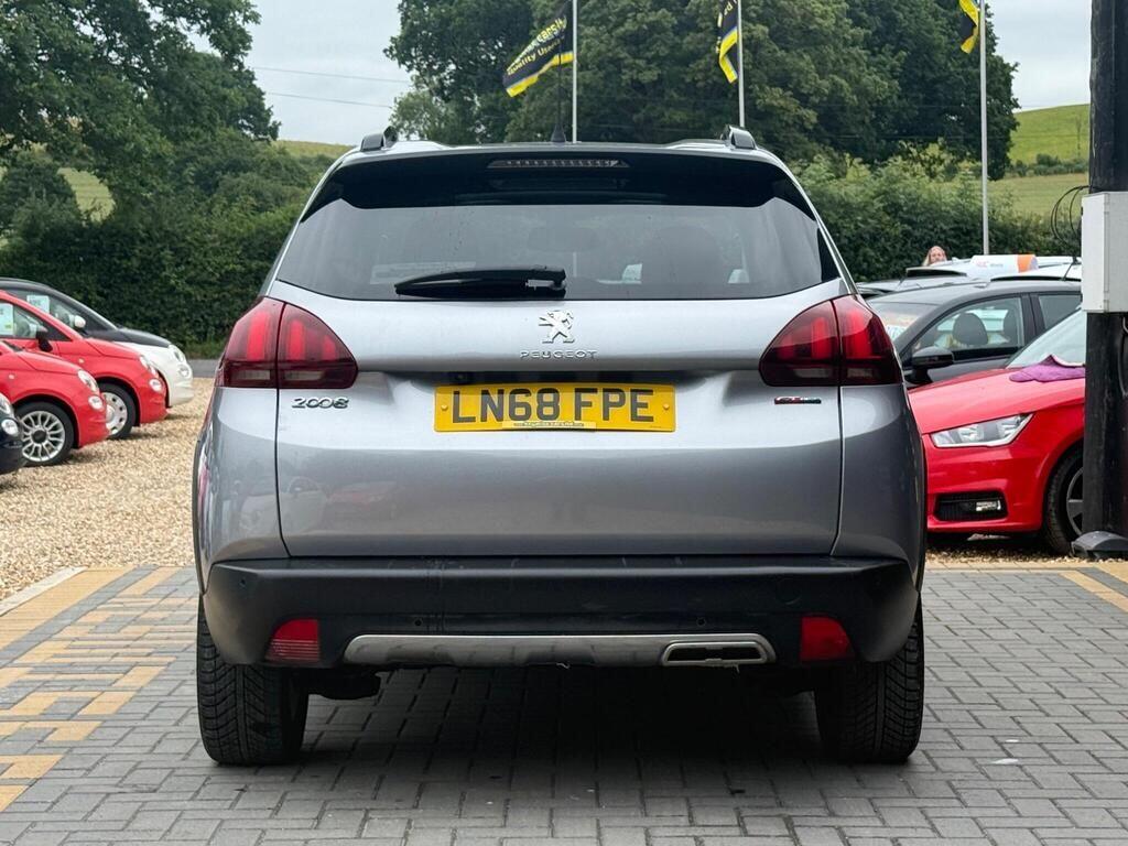 Peugeot 2008 view 4