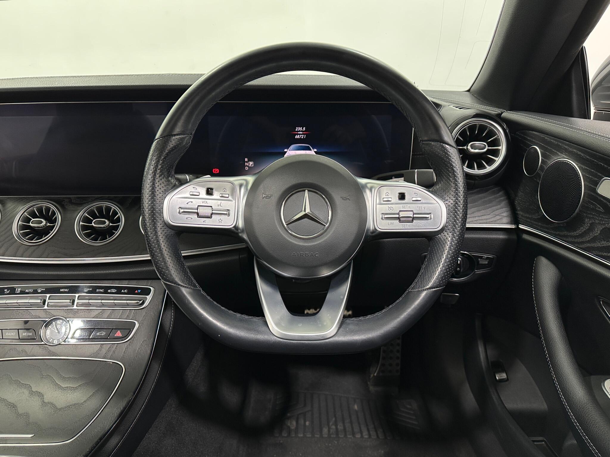 Mercedes-Benz E-Class view 13