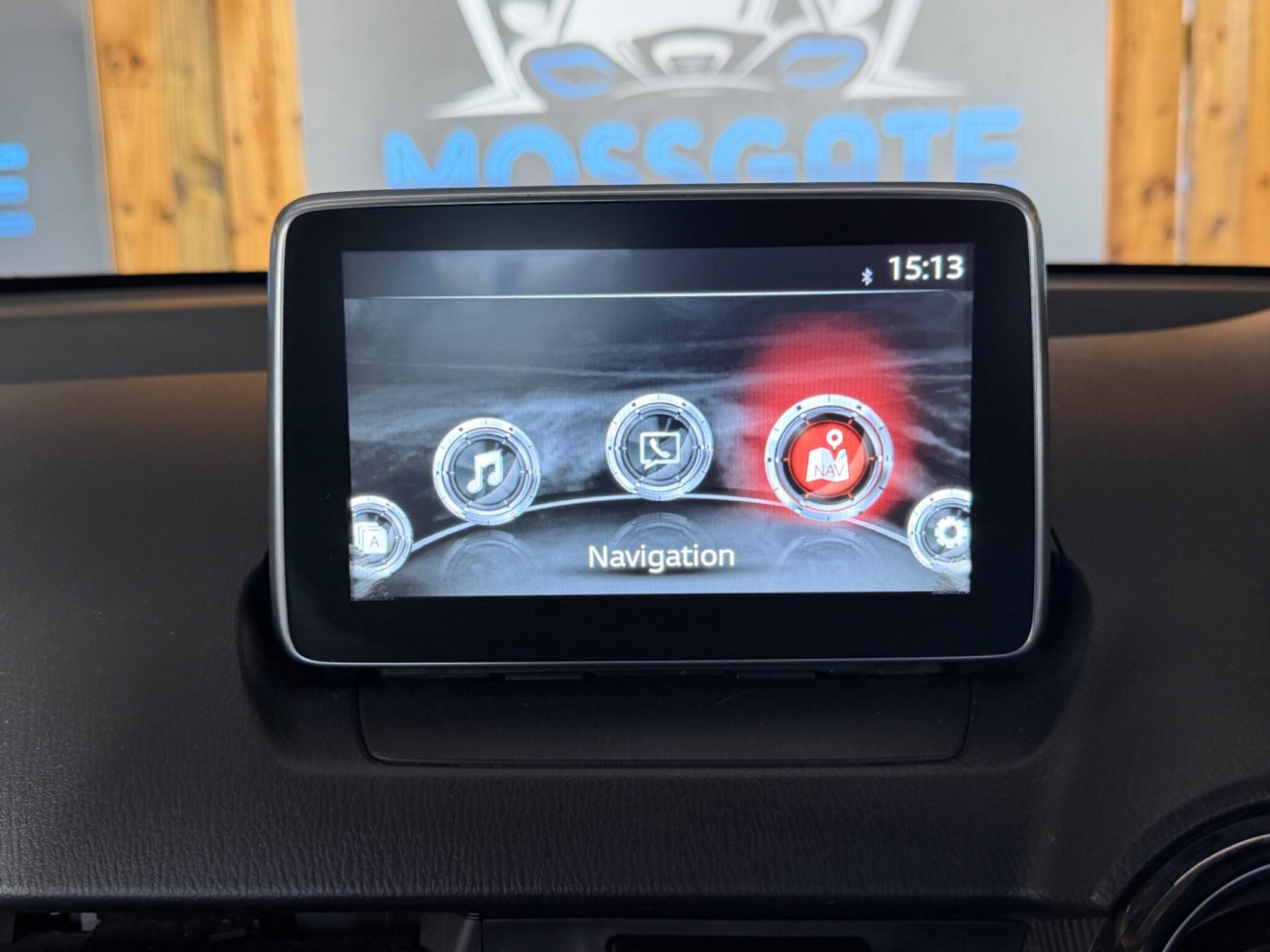 Mazda Mazda2 view 15