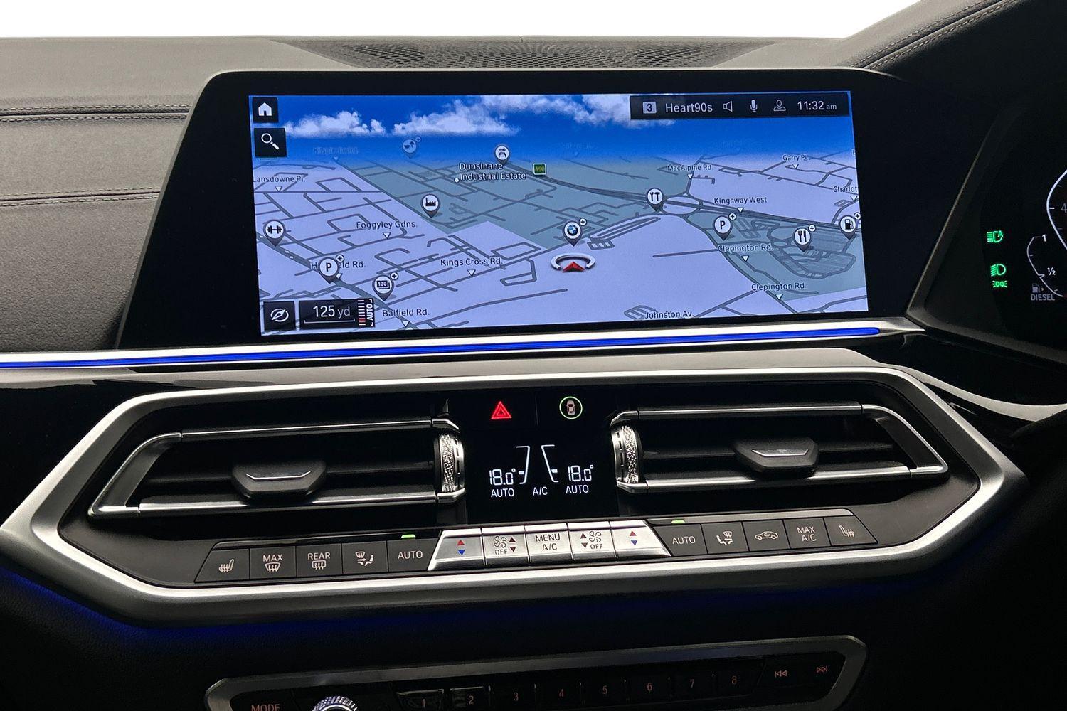 BMW X6 view 9