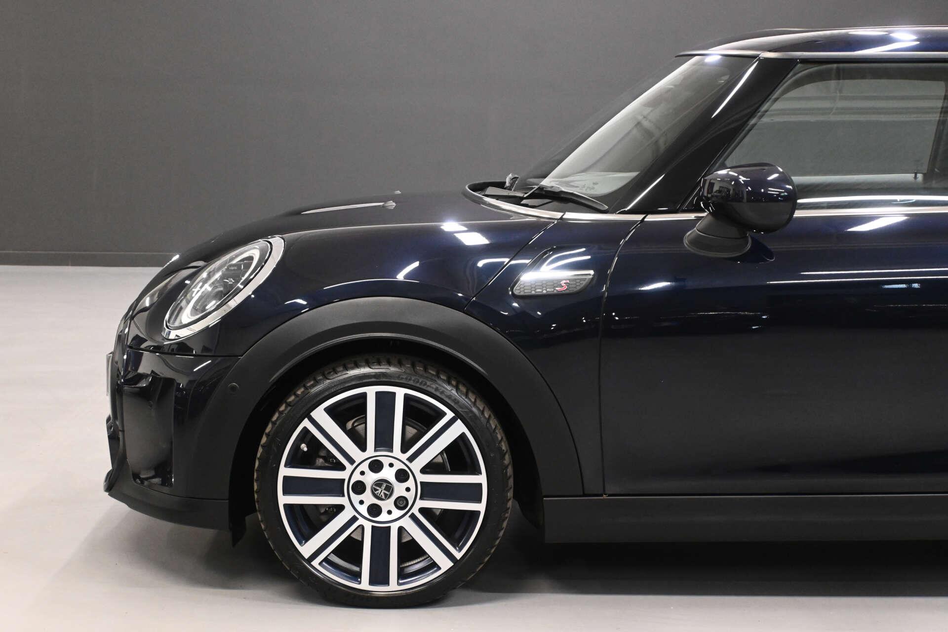Mini Hatch view 34