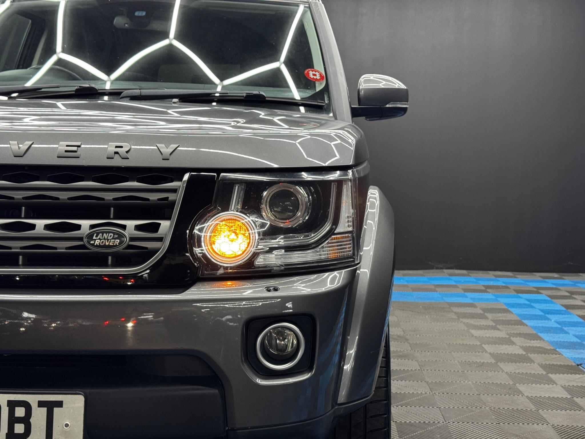 Land Rover Discovery view 41