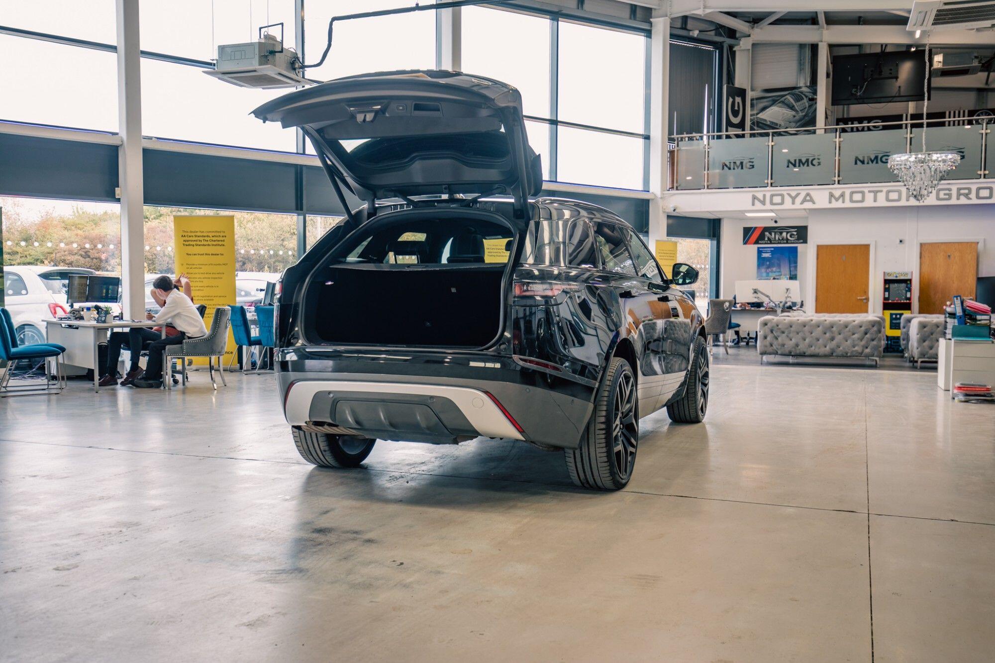 Land Rover Range Rover Velar view 33