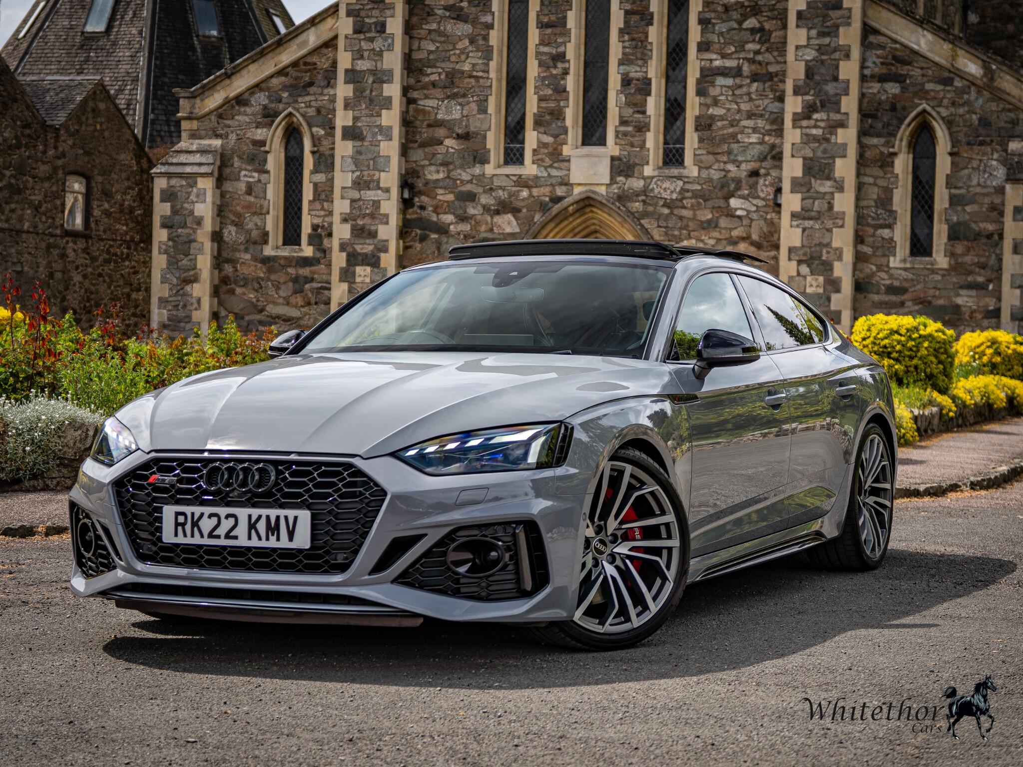 Audi RS5 view 3