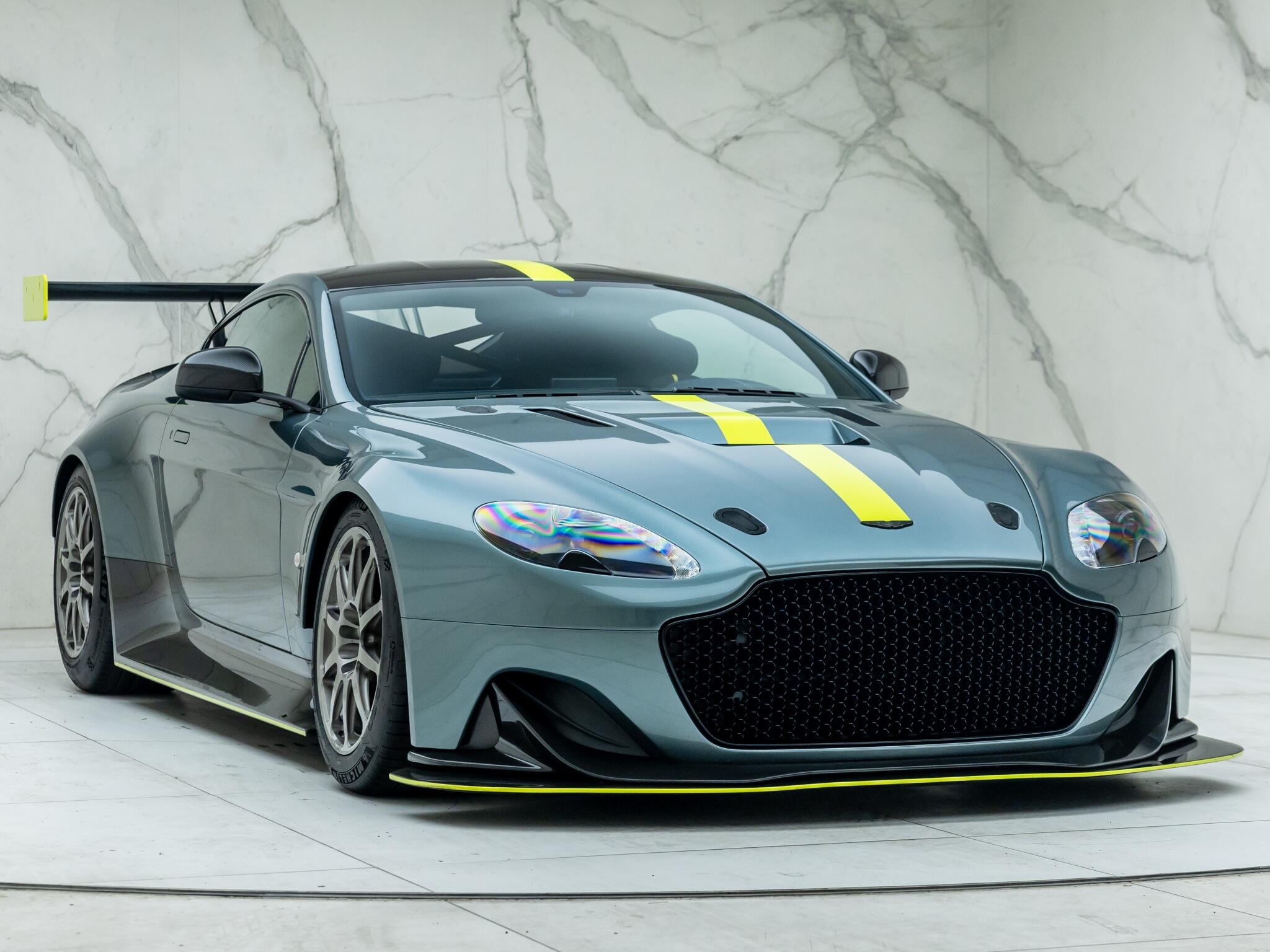 2017 Aston Martin Vantage in Green for sale
