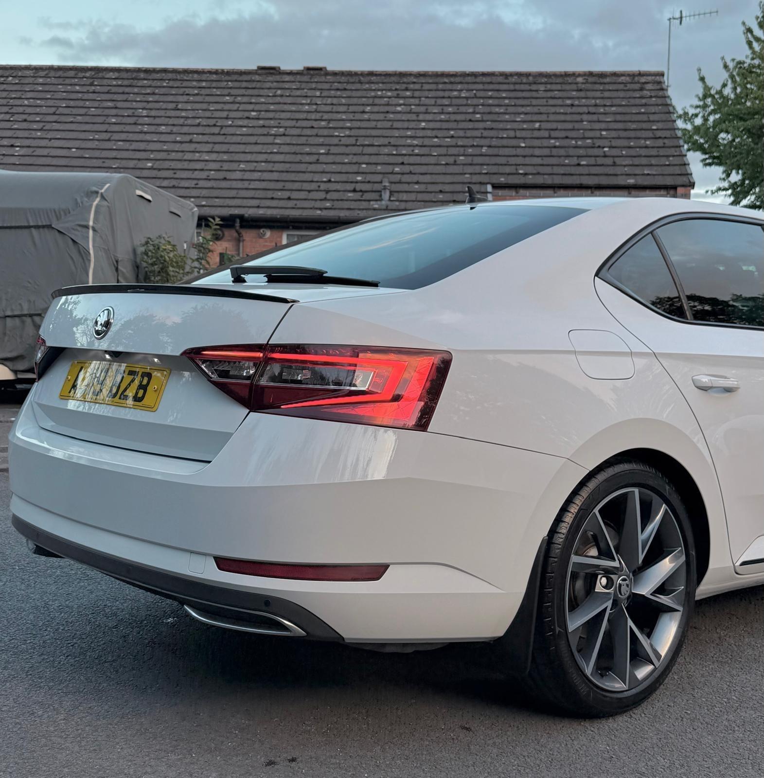 Skoda Superb view 34