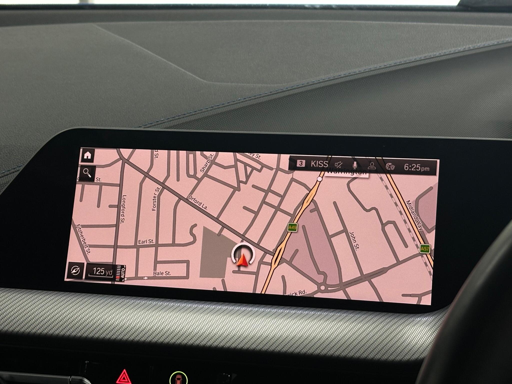 BMW 1 Series view 30