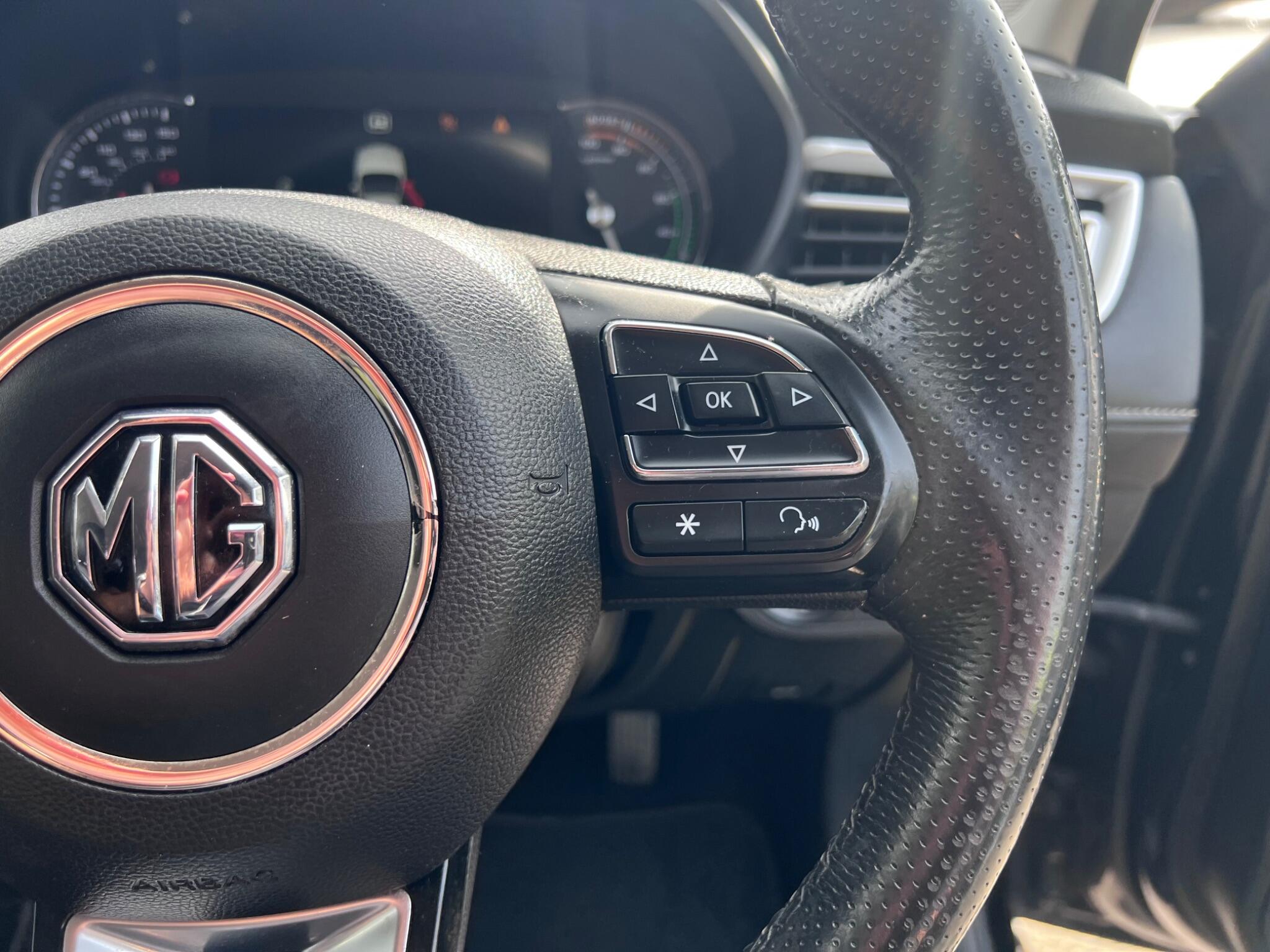 MG MG5 view 27