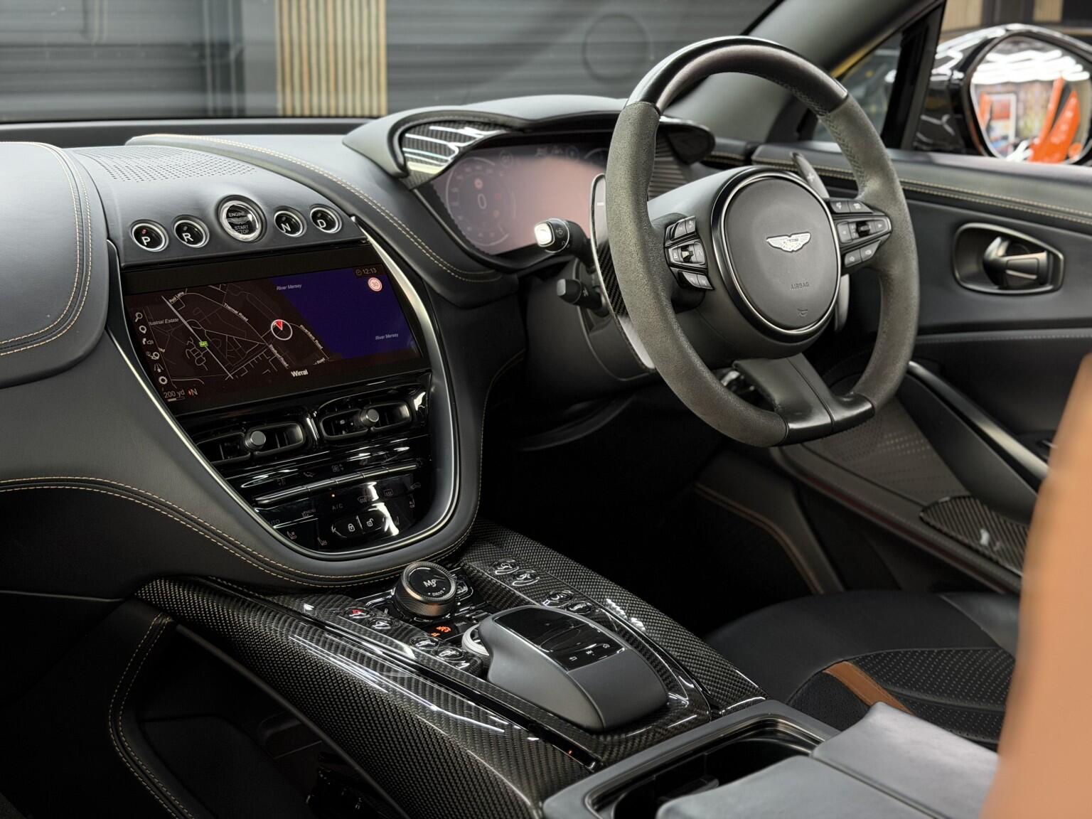 Aston Martin DBX view 49