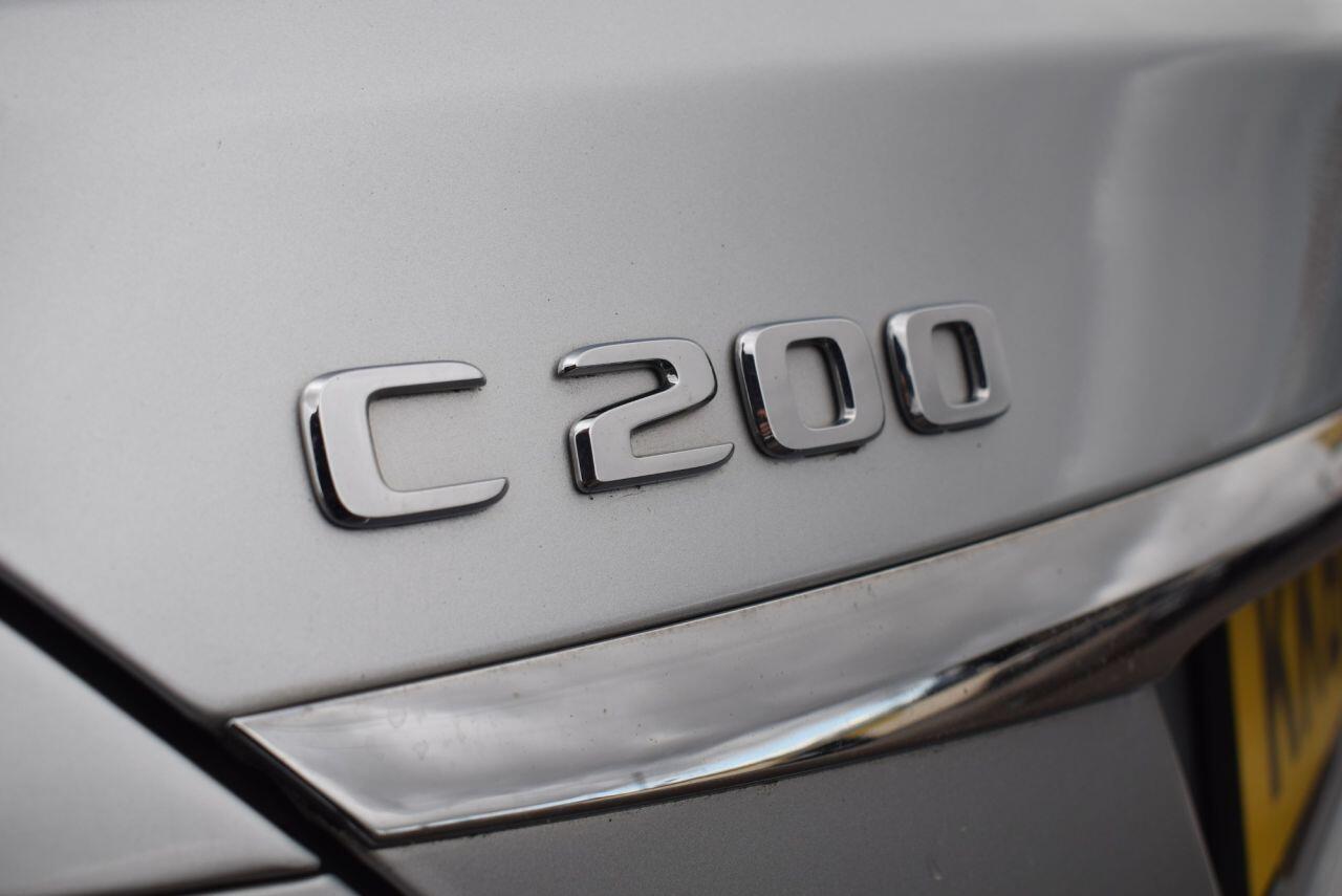 Mercedes-Benz C-Class view 19