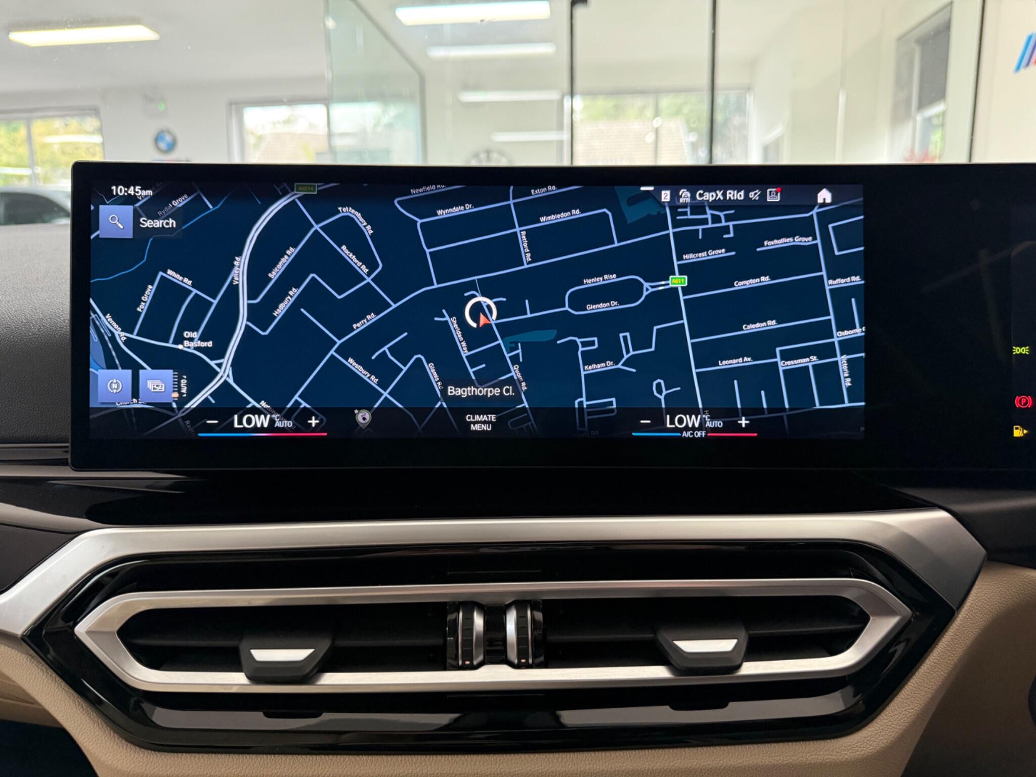 BMW 3 Series view 14