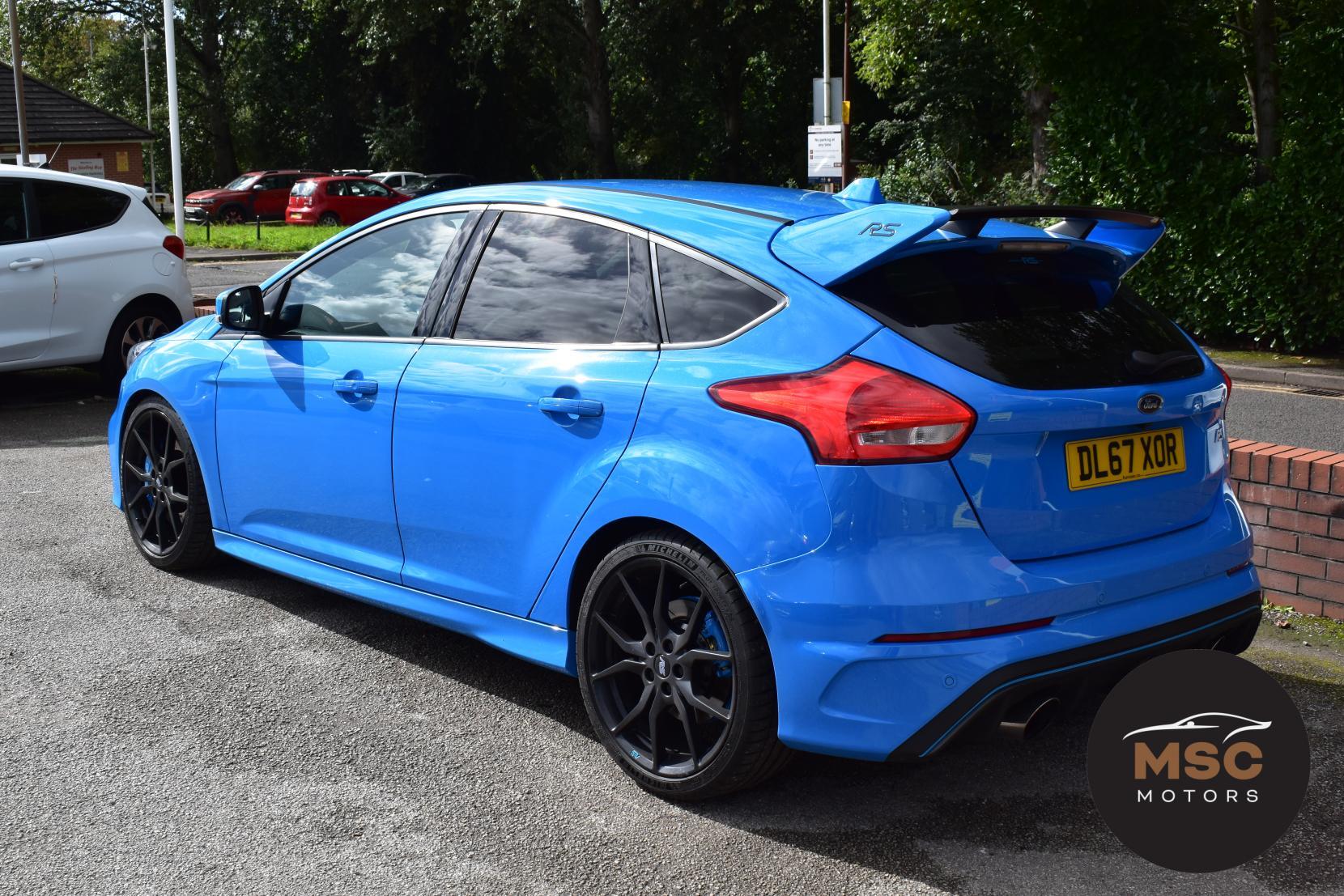 Ford Focus view 12