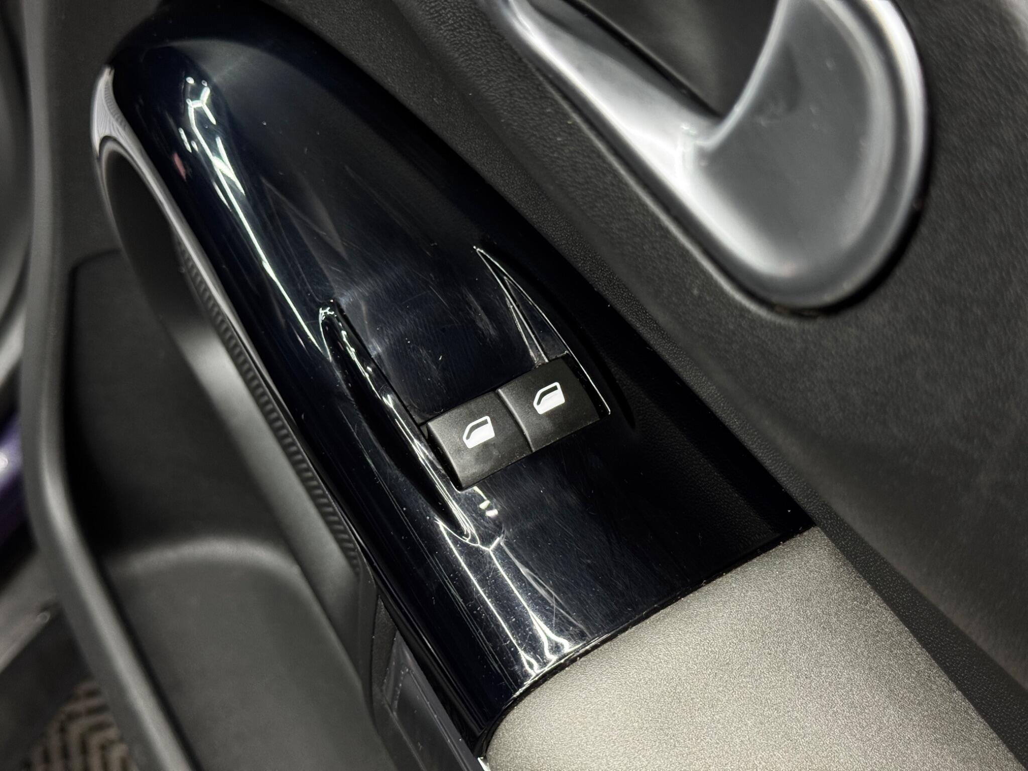 Citroen C4 Cactus view 36
