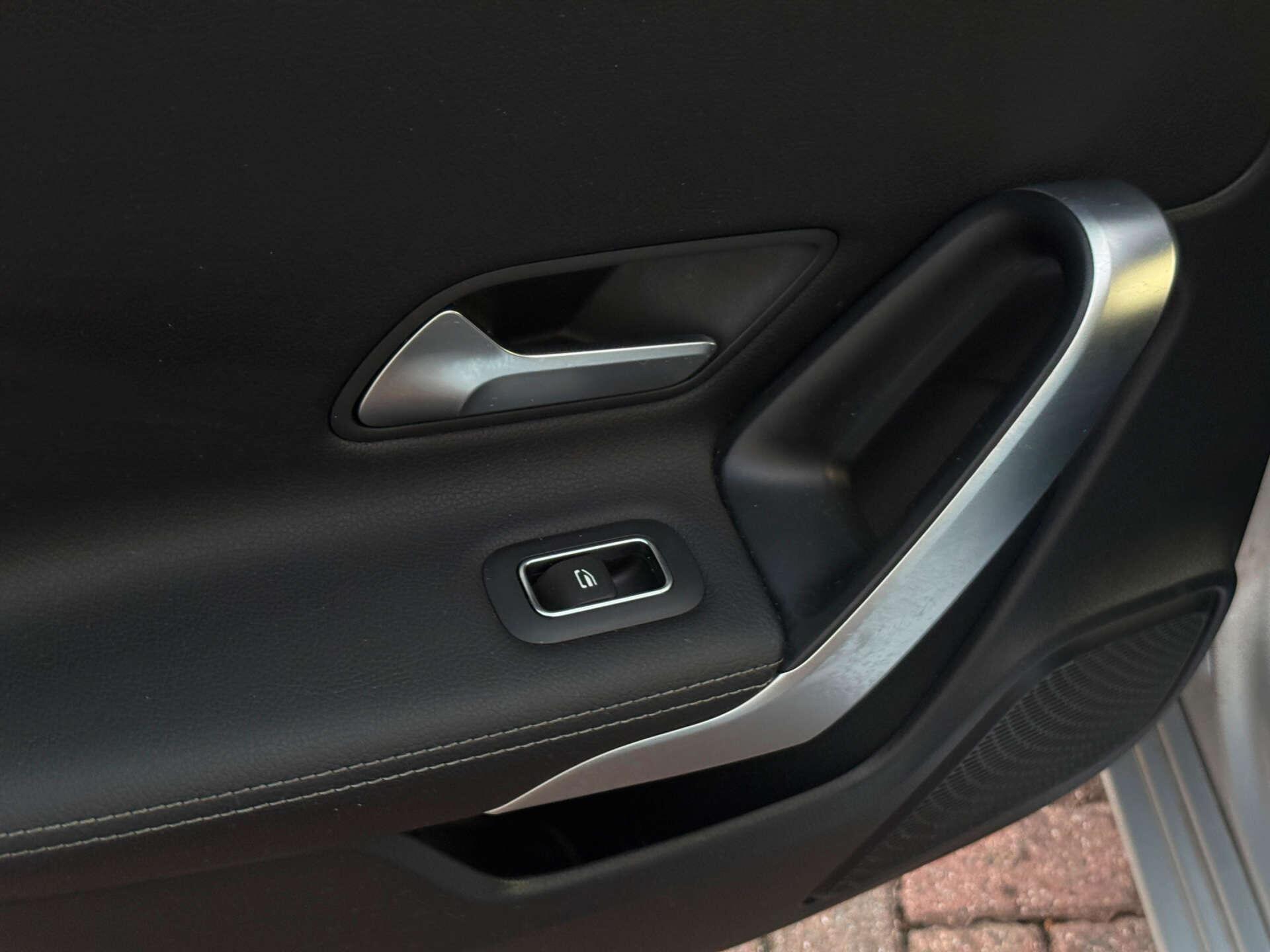 Mercedes-Benz A Class view 40
