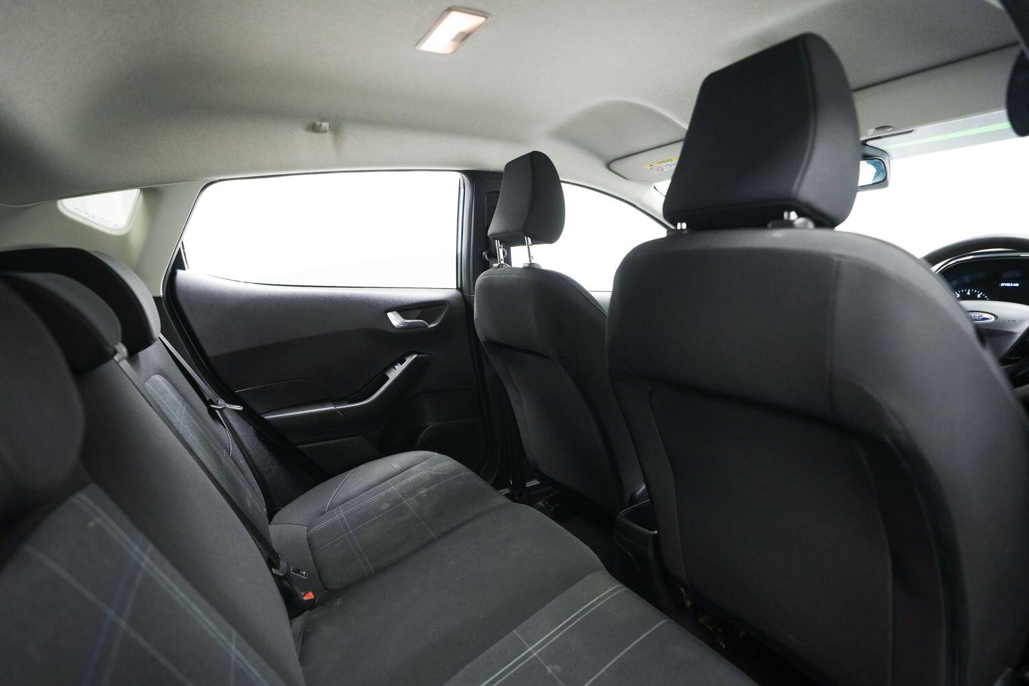 Ford Fiesta view 13