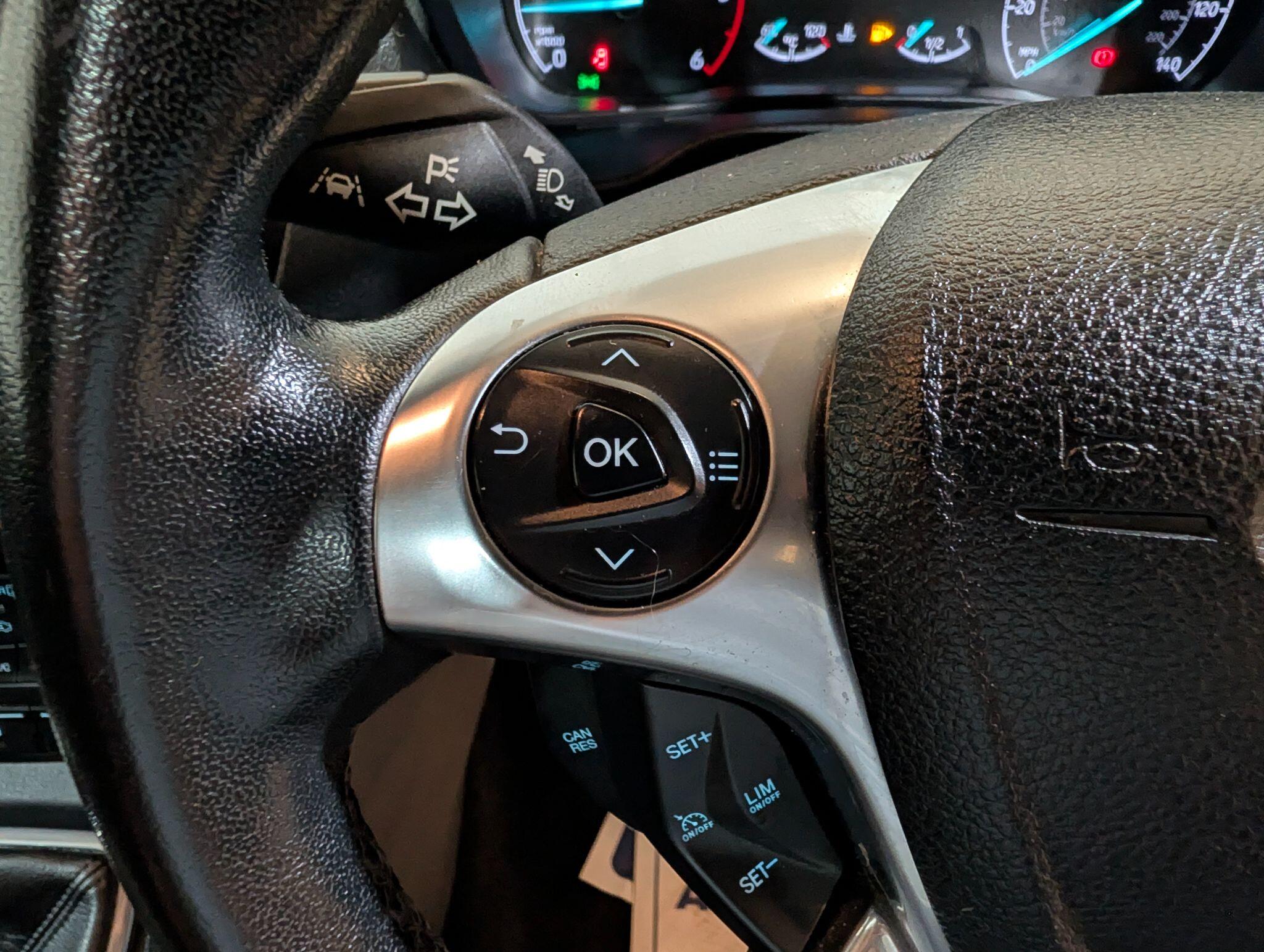 Ford Grand Tourneo Connect view 42