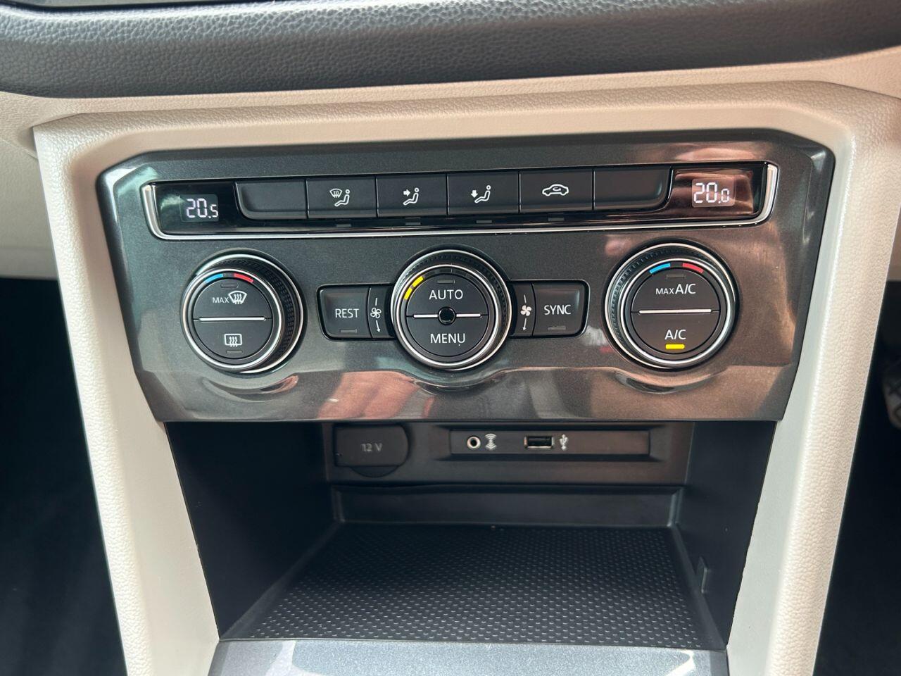 Volkswagen Tiguan view 22