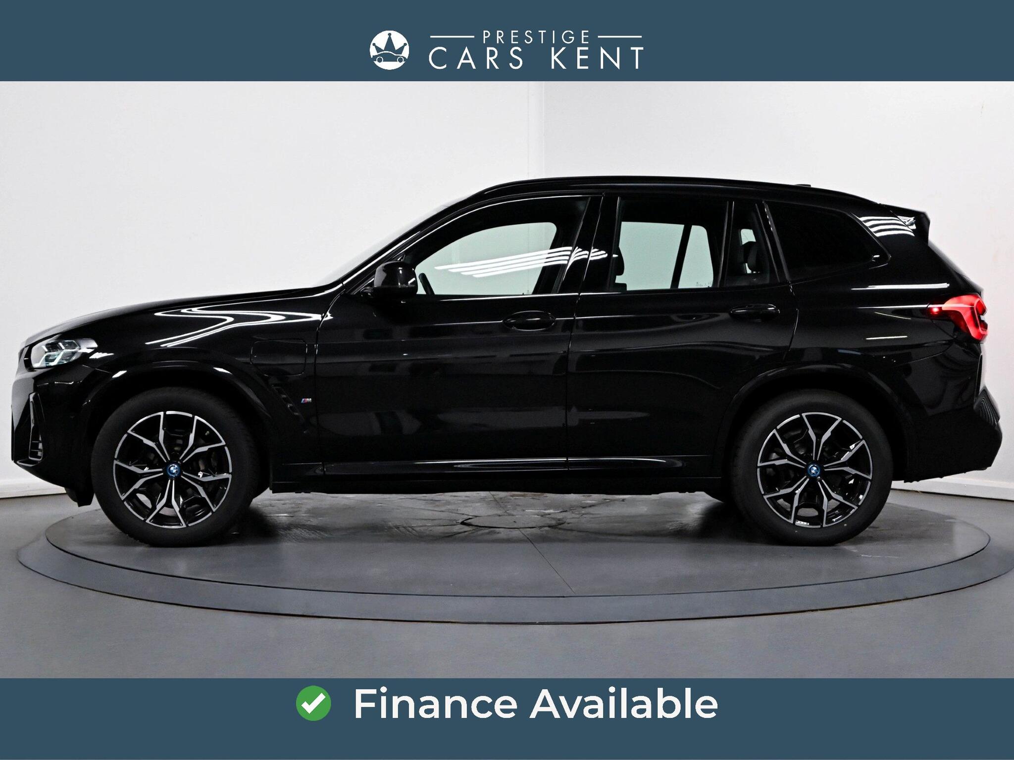 BMW X3 view 4