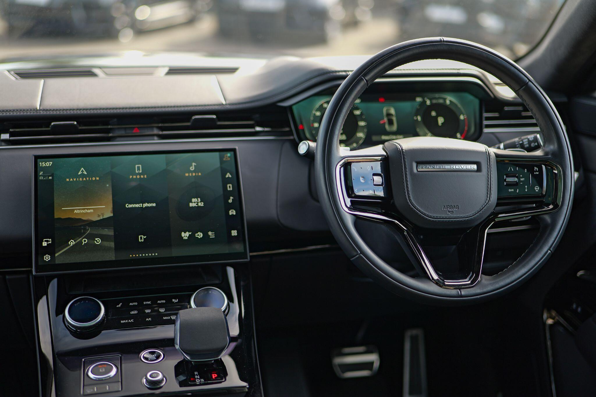 Land Rover Range Rover Sport view 19