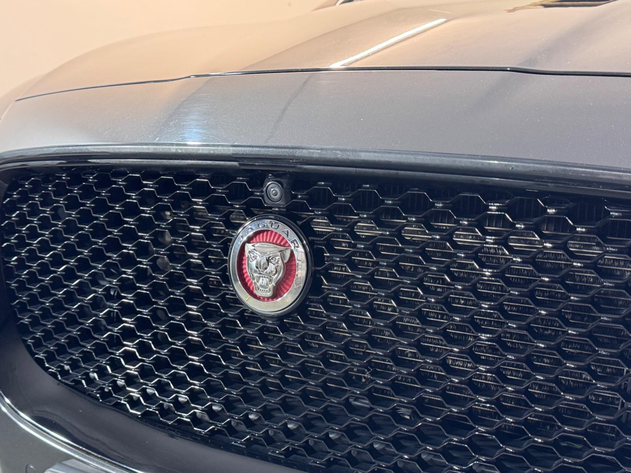 Jaguar F-Pace view 89