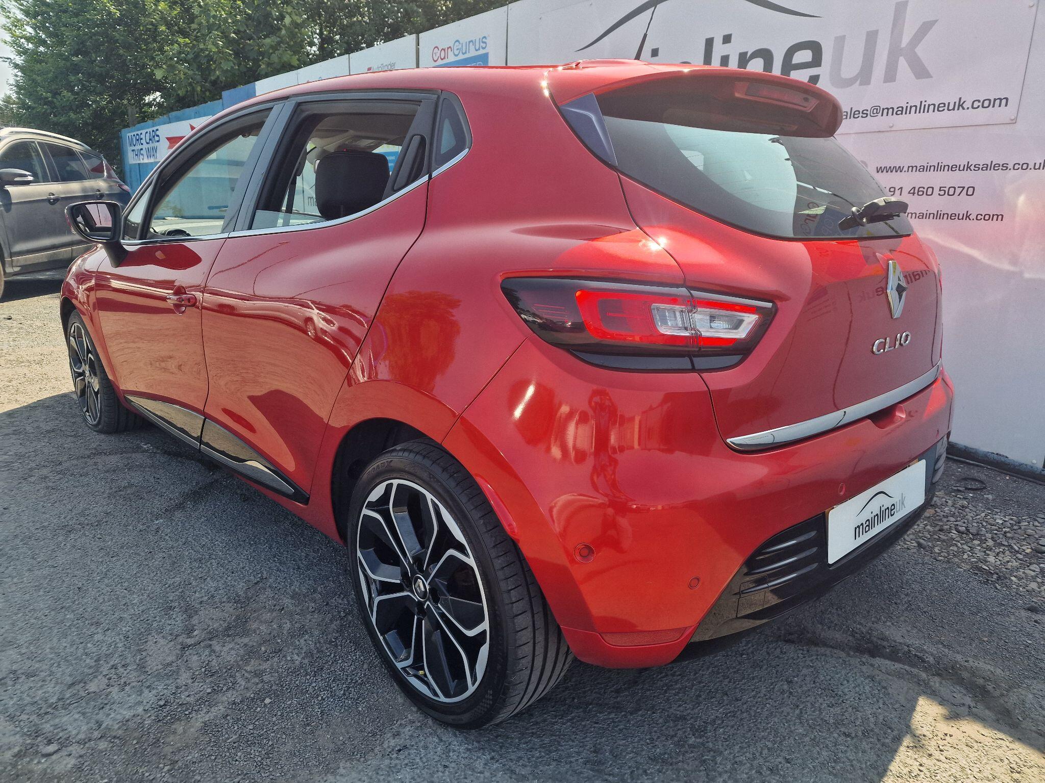 Renault Clio view 17