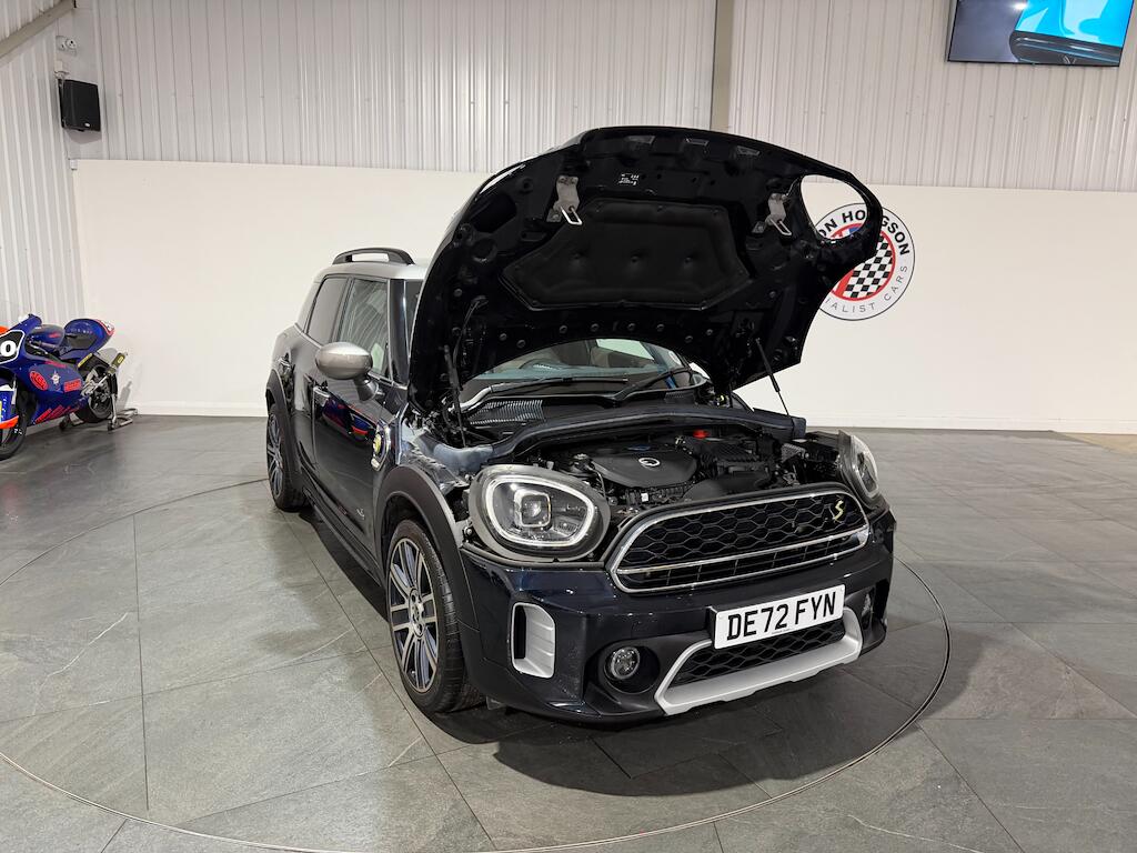 Mini Countryman view 26