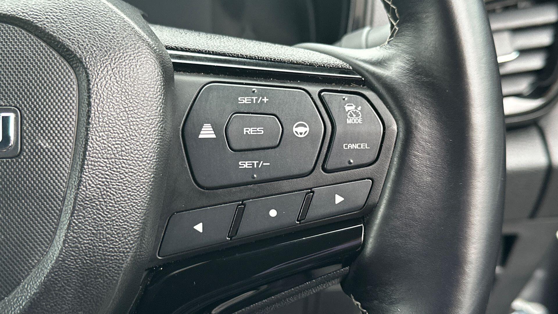 Isuzu D-Max view 16
