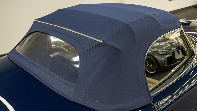 Jaguar XK150 view 32