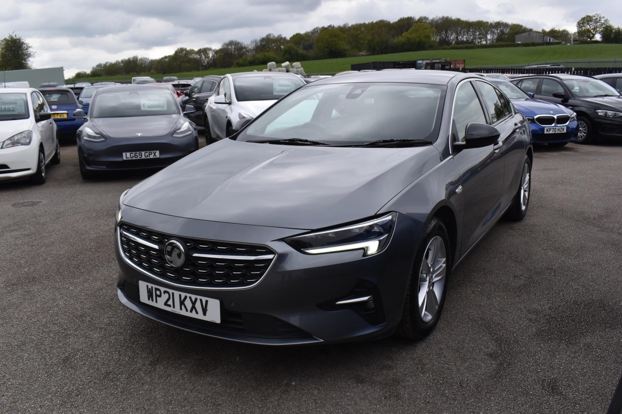 Insignia - 2.0 Turbo D SRi Nav Grand Sport Euro 6 (s/s) 5dr - Image 17
