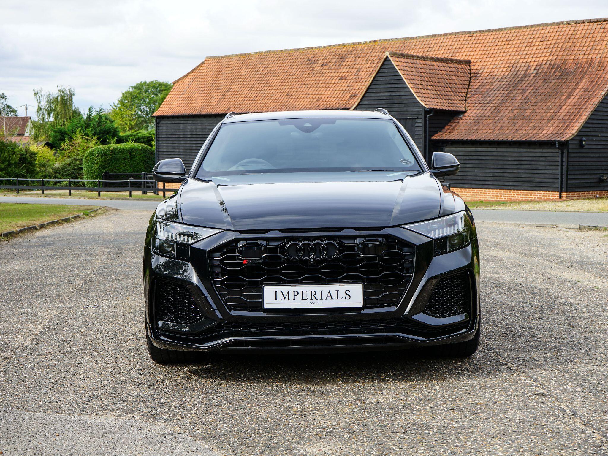 Audi RSQ8 view 10