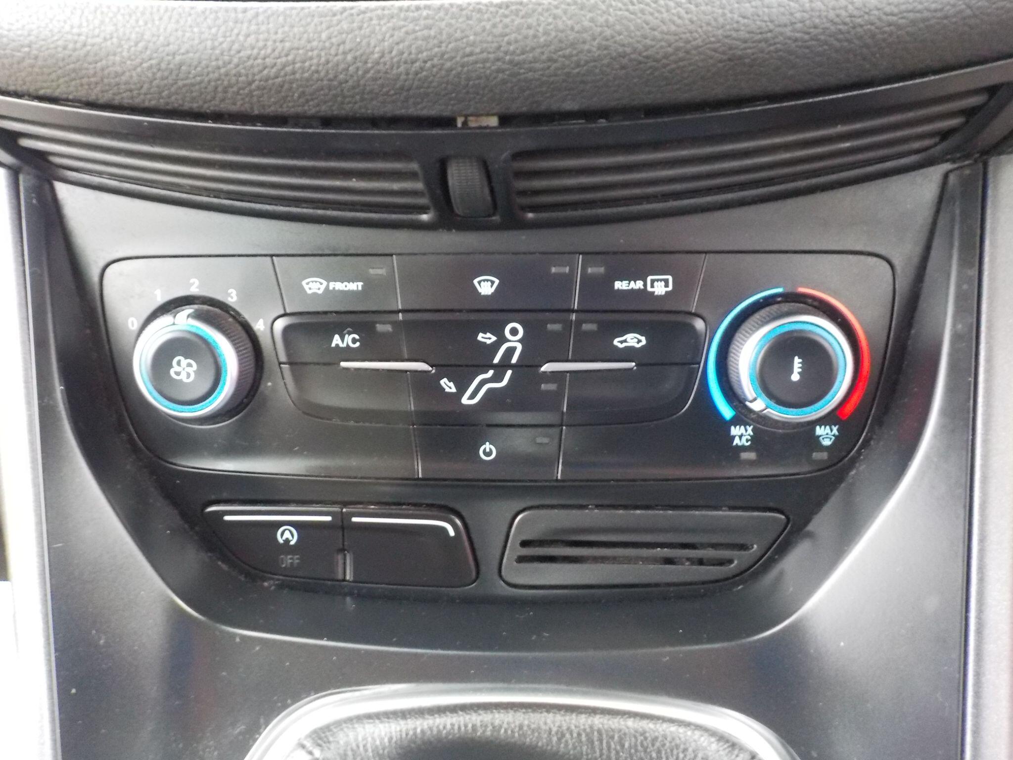 Ford Grand C-Max 1.5 TDCi Zetec Euro 6 (s/s) 5dr