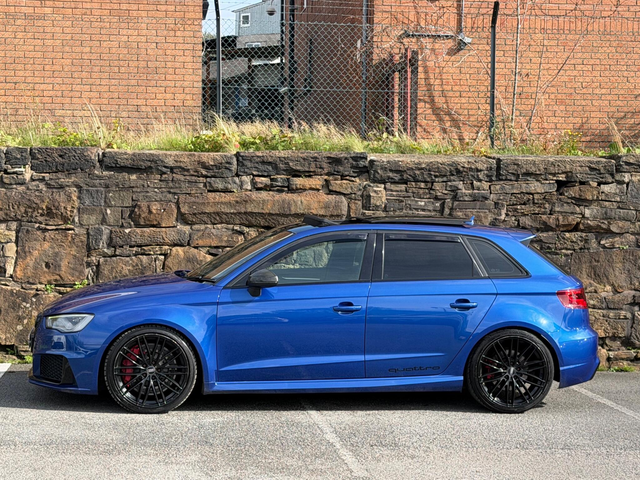 Audi RS3 view 4