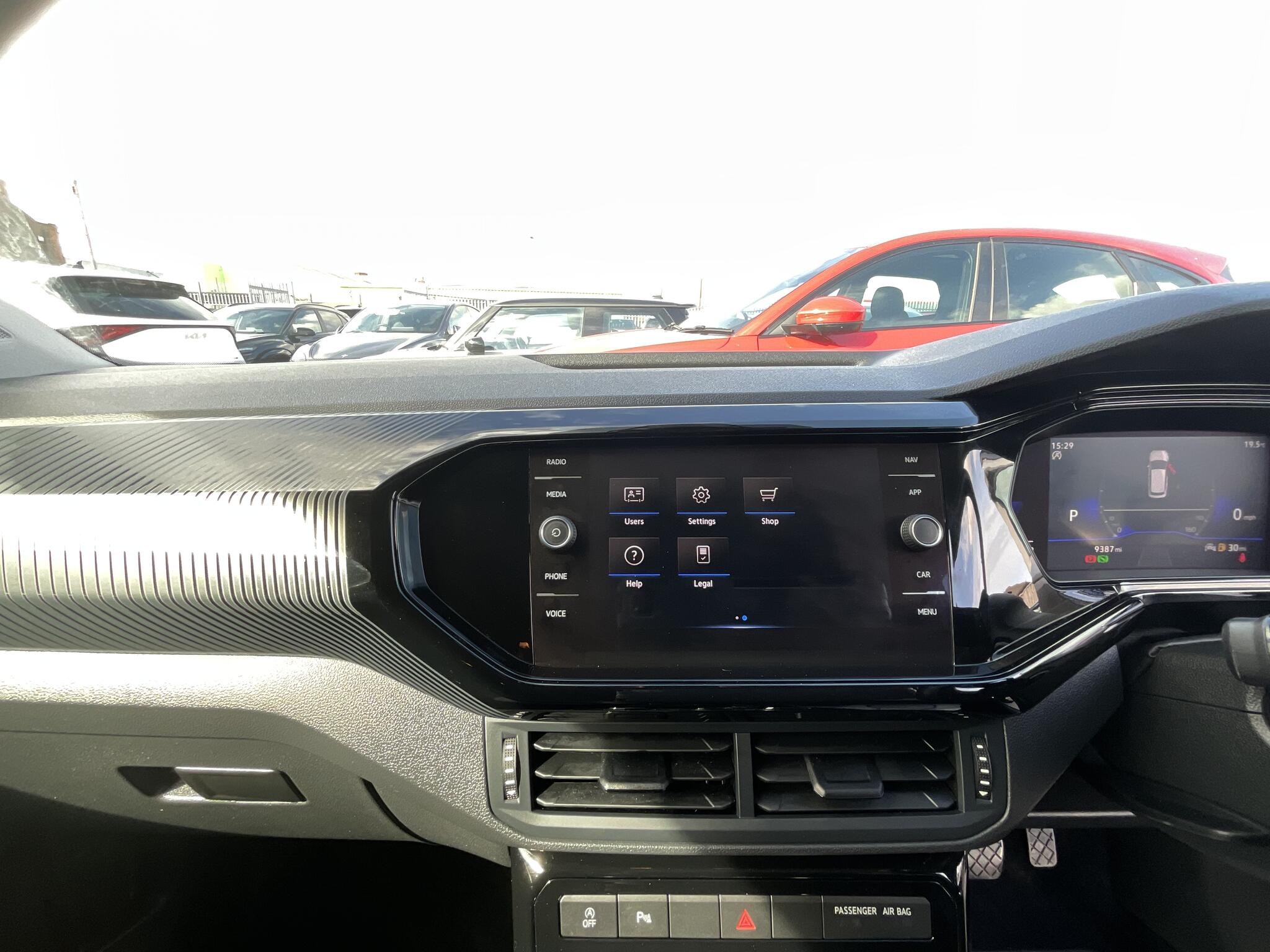 Volkswagen T-Cross view 29