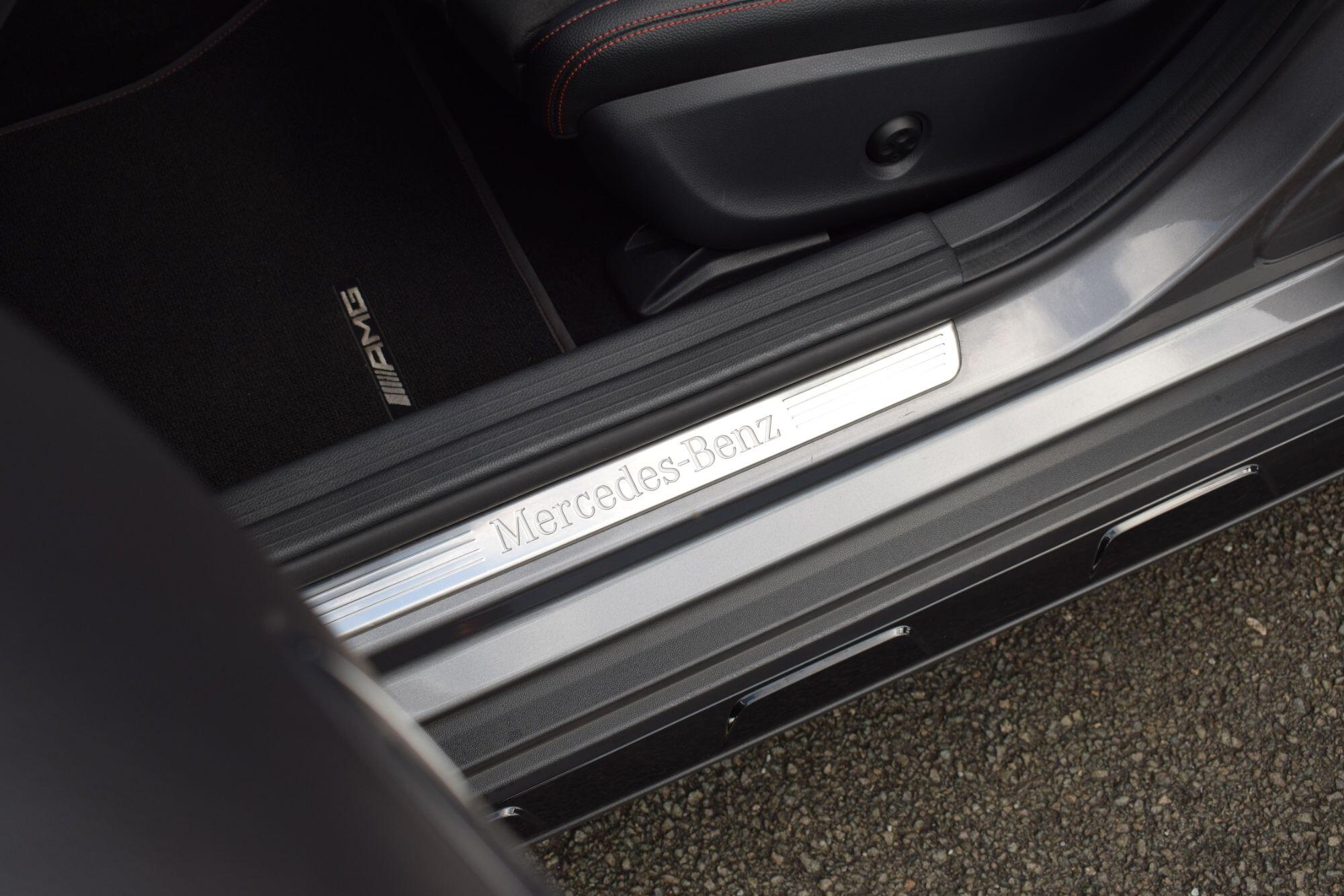 Mercedes-Benz GLA view 32